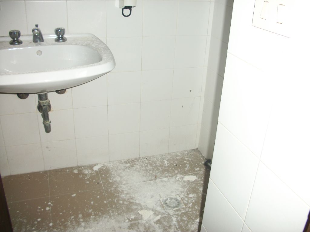 Fondo Commerciale in affitto a Pisa, Gagno