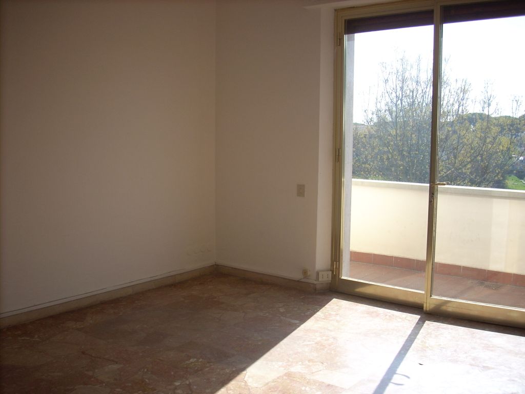 Ufficio in affitto a San Giuliano Terme, Madonna dell'Acqua