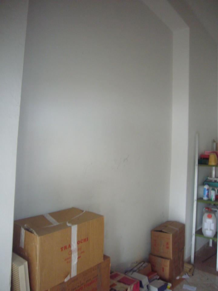 Fondo Commerciale in vendita a Pisa, San Giusto