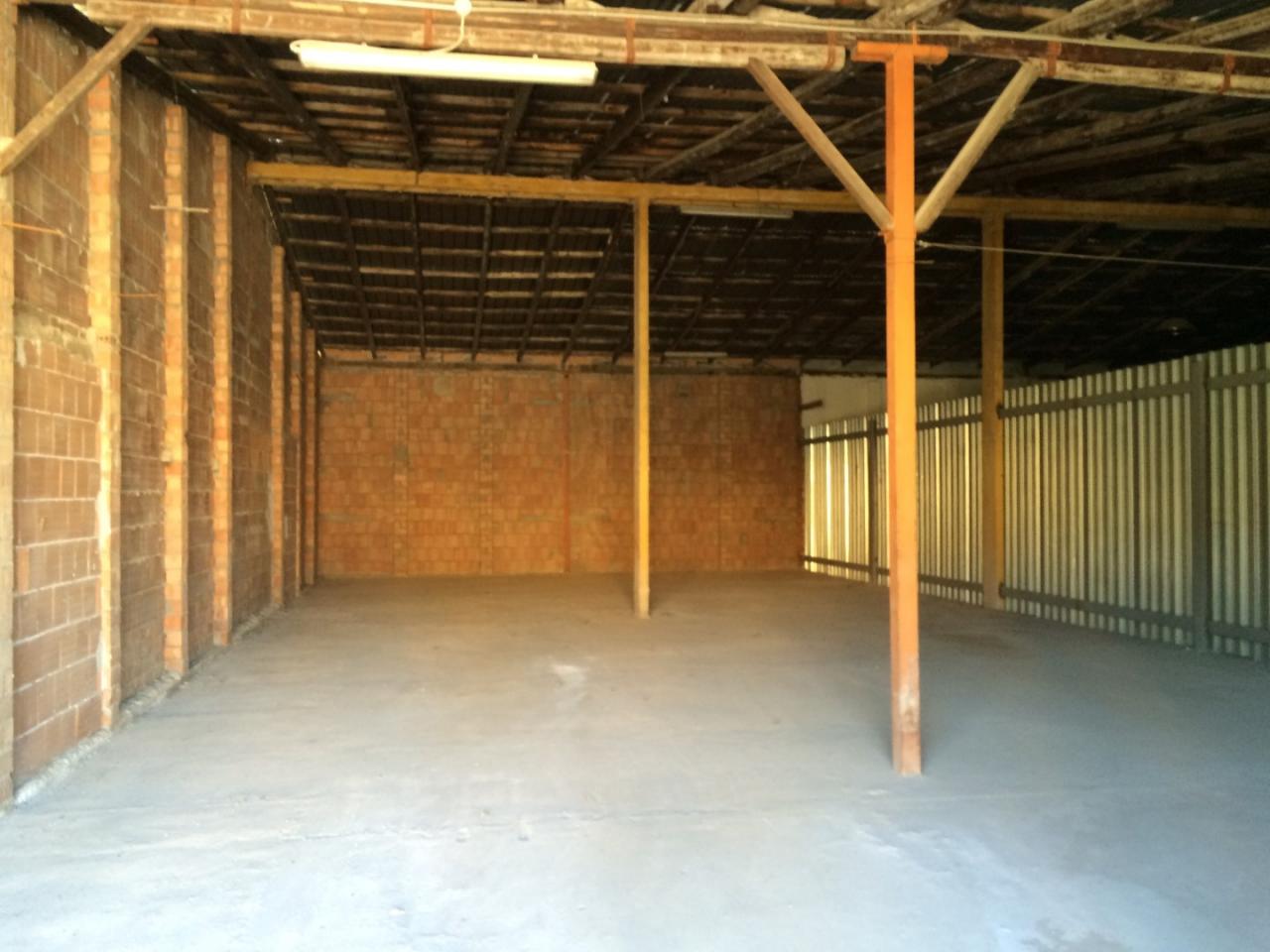 Fondo Artigianale in affitto a San Giuliano Terme, San Martino a Ulmiano