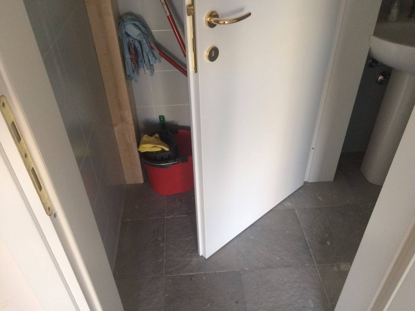 Magazzino in affitto a Pisa, Montacchiello