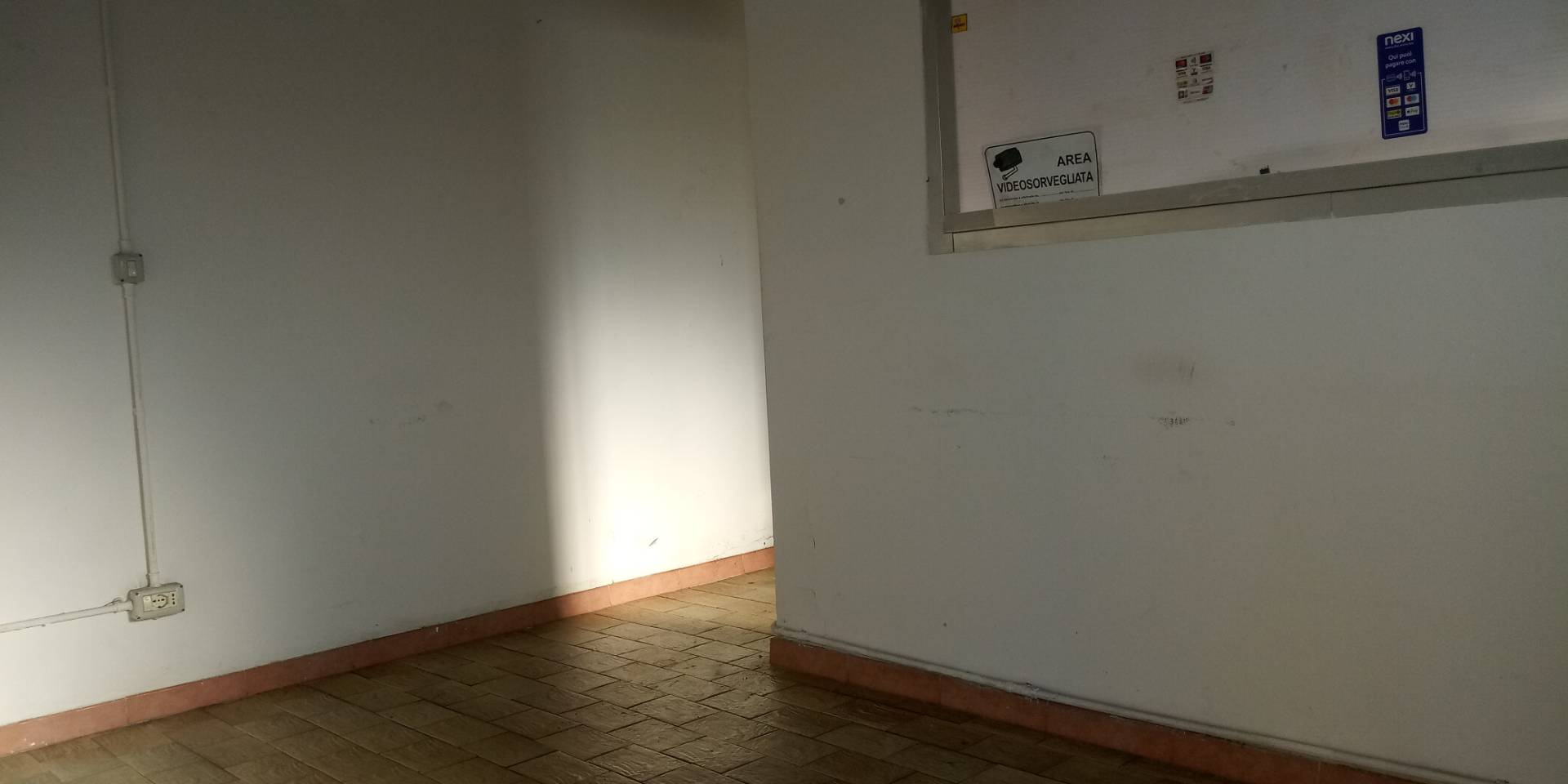 Fondo Artigianale in affitto a San Giuliano Terme, Mezzana