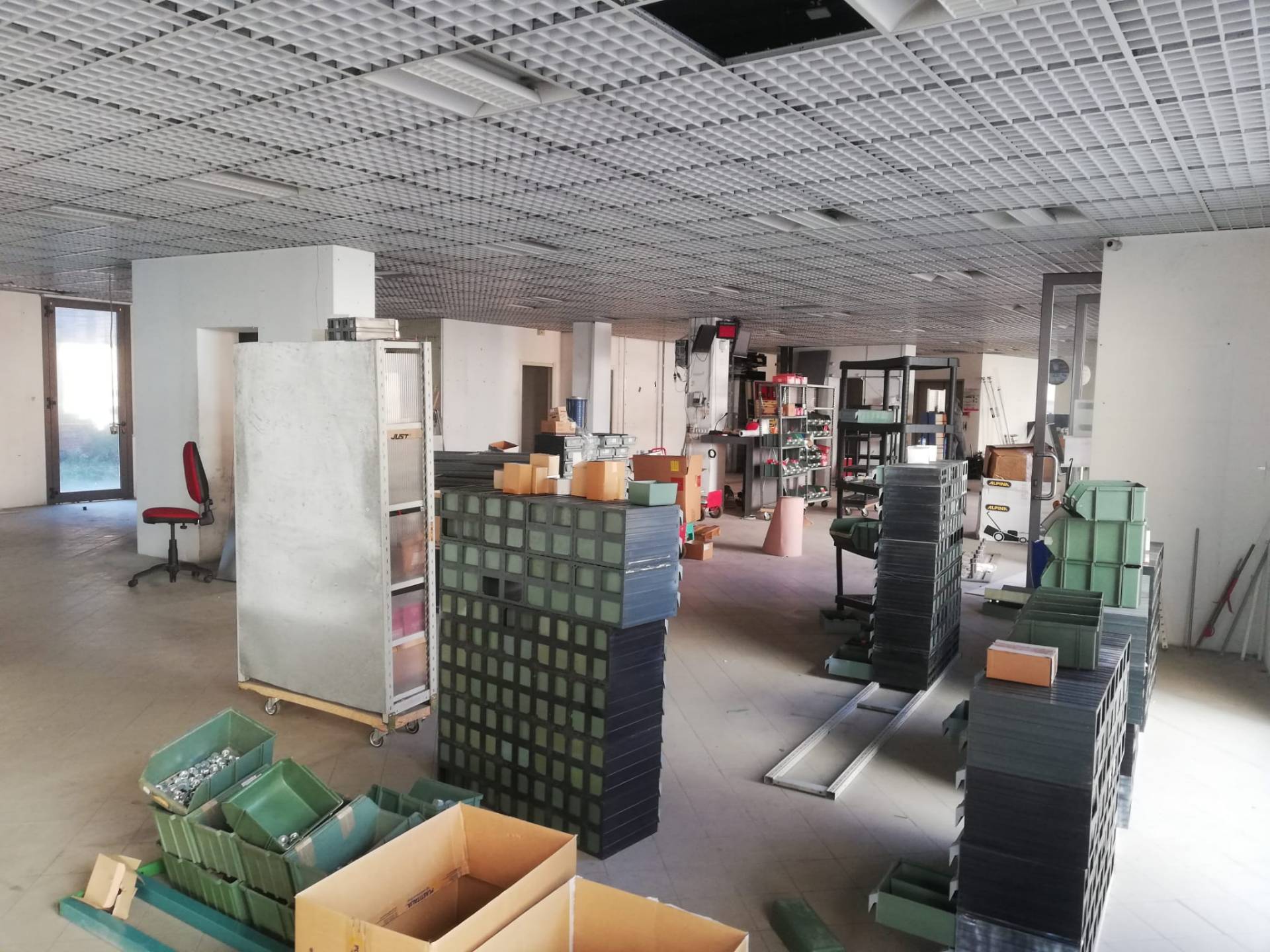 Fondo Commerciale in affitto a Pisa, Stazione