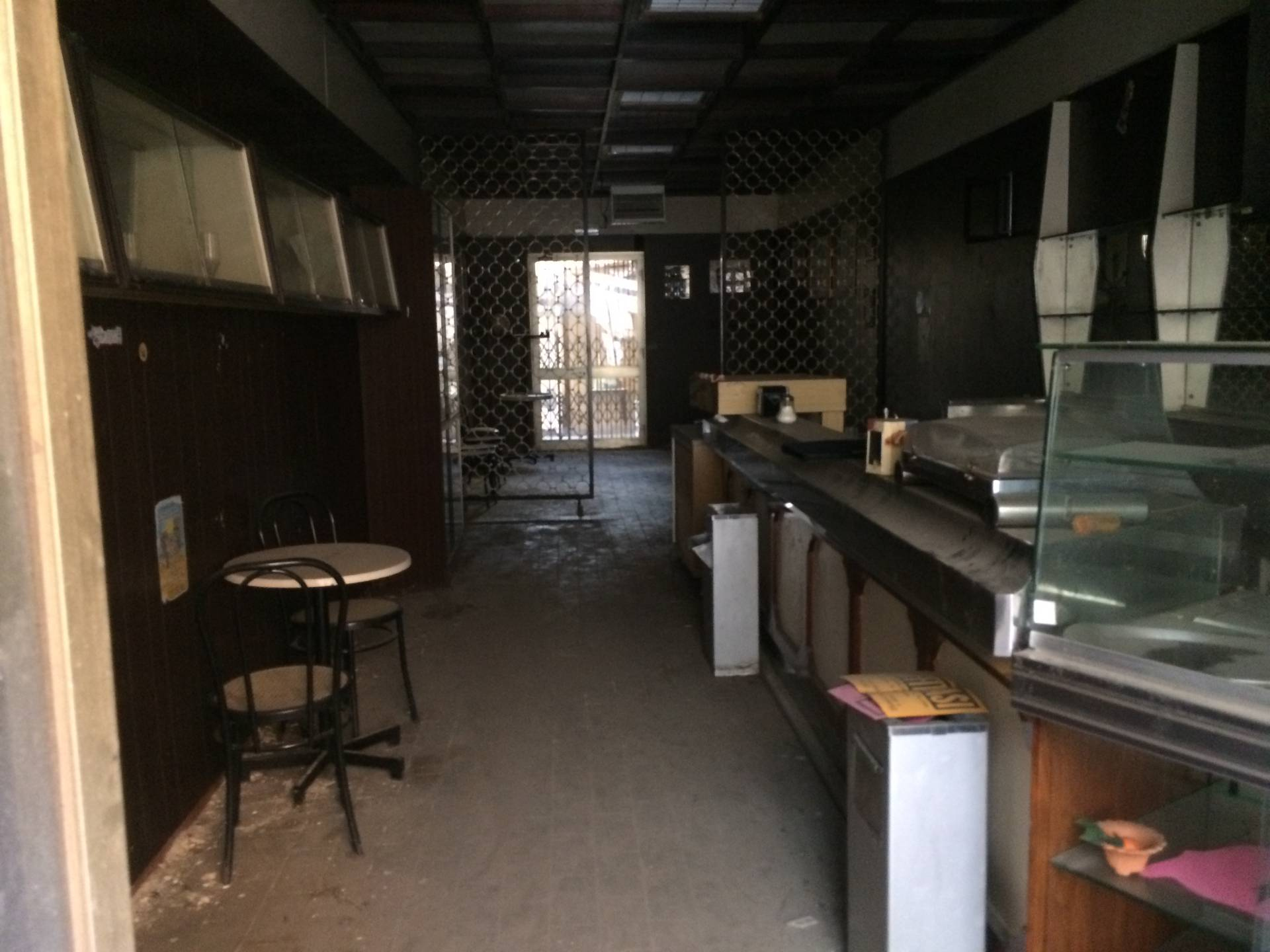 Fondo Commerciale in vendita a Pisa, Stazione