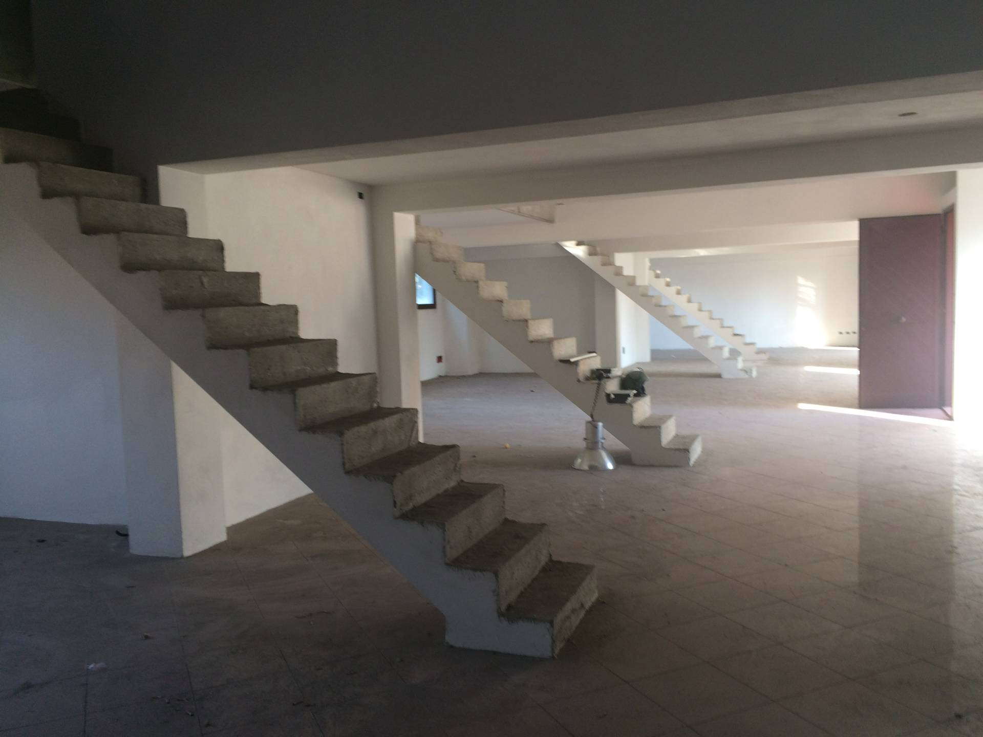 Fondo Commerciale in vendita a Pisa, Porta a Lucca