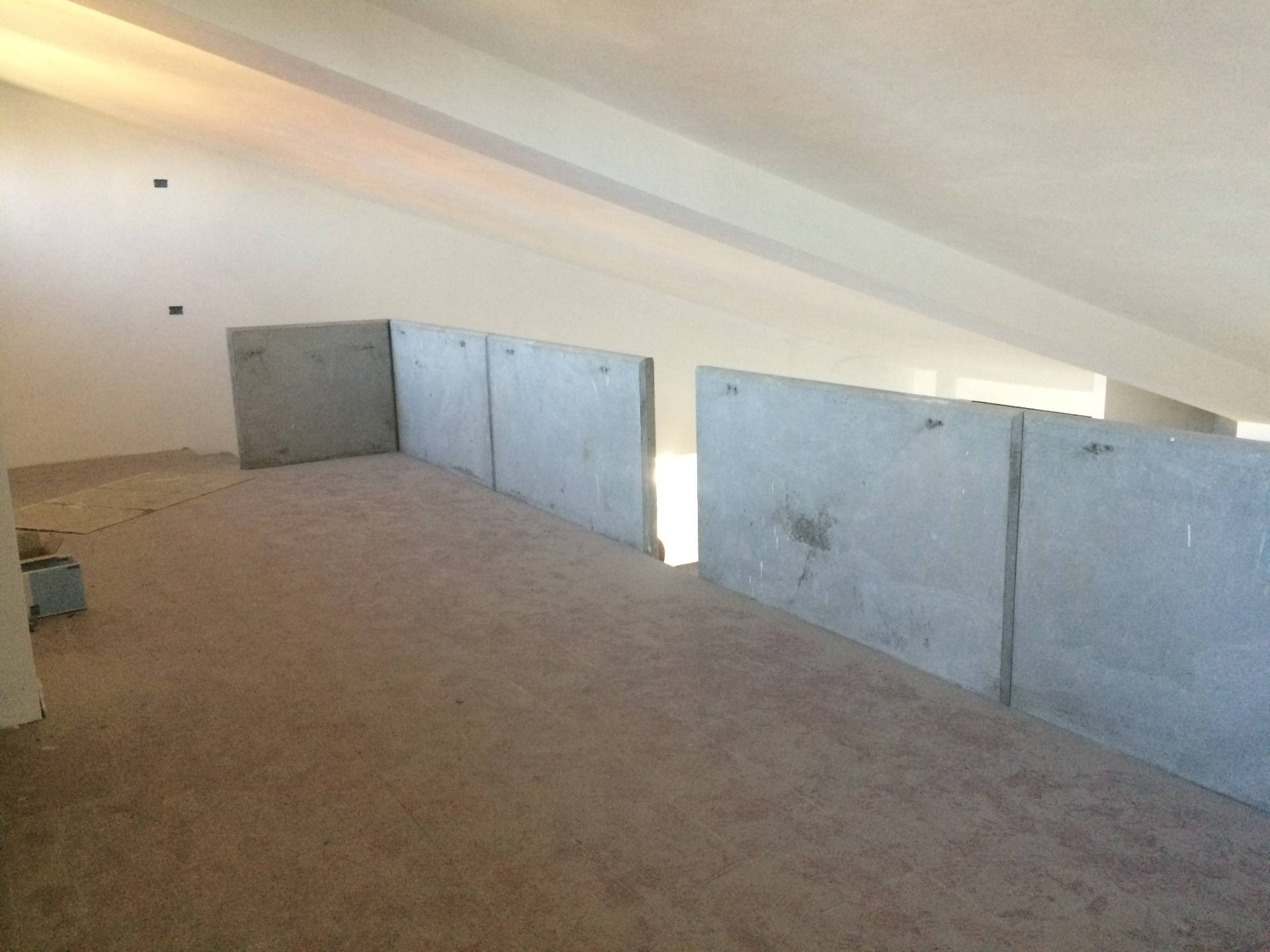 Fondo Commerciale in vendita a Pisa, Porta a Lucca