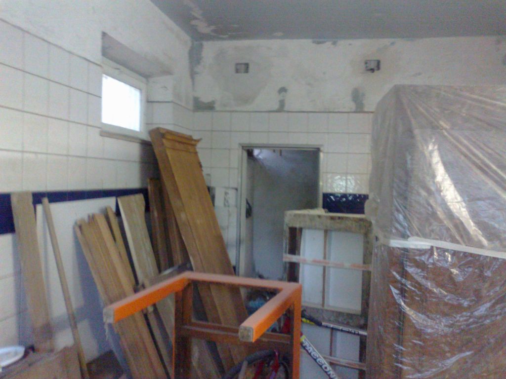 Fondo Commerciale in vendita a Pisa, Porta a Lucca