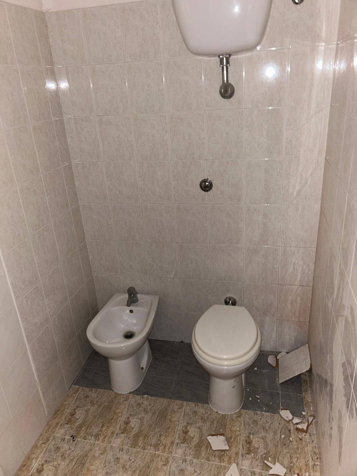 Ufficio in affitto a Cascina, Zona Artigianale