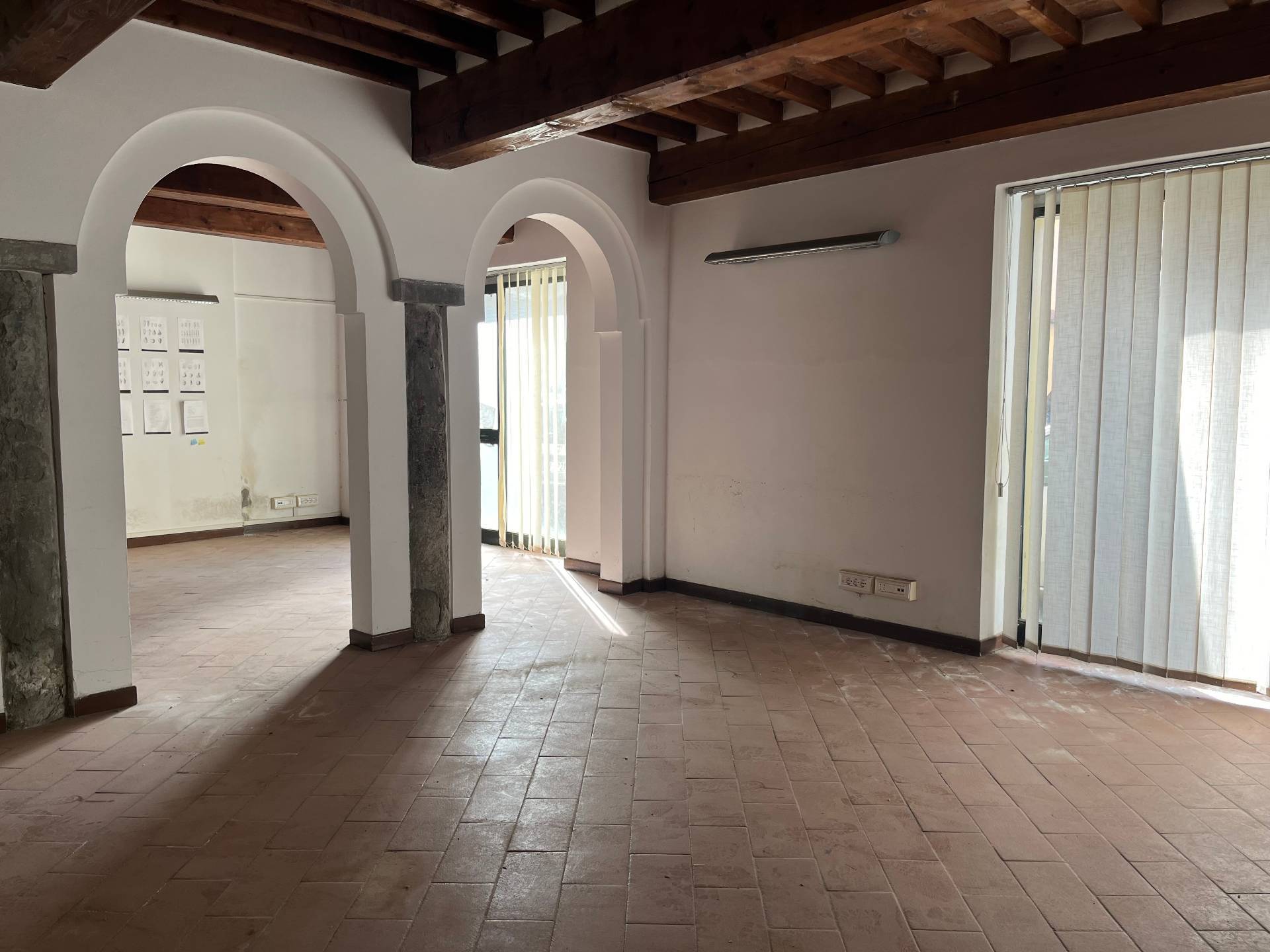 Fondo Commerciale in affitto a Pisa, Sant'Antonio