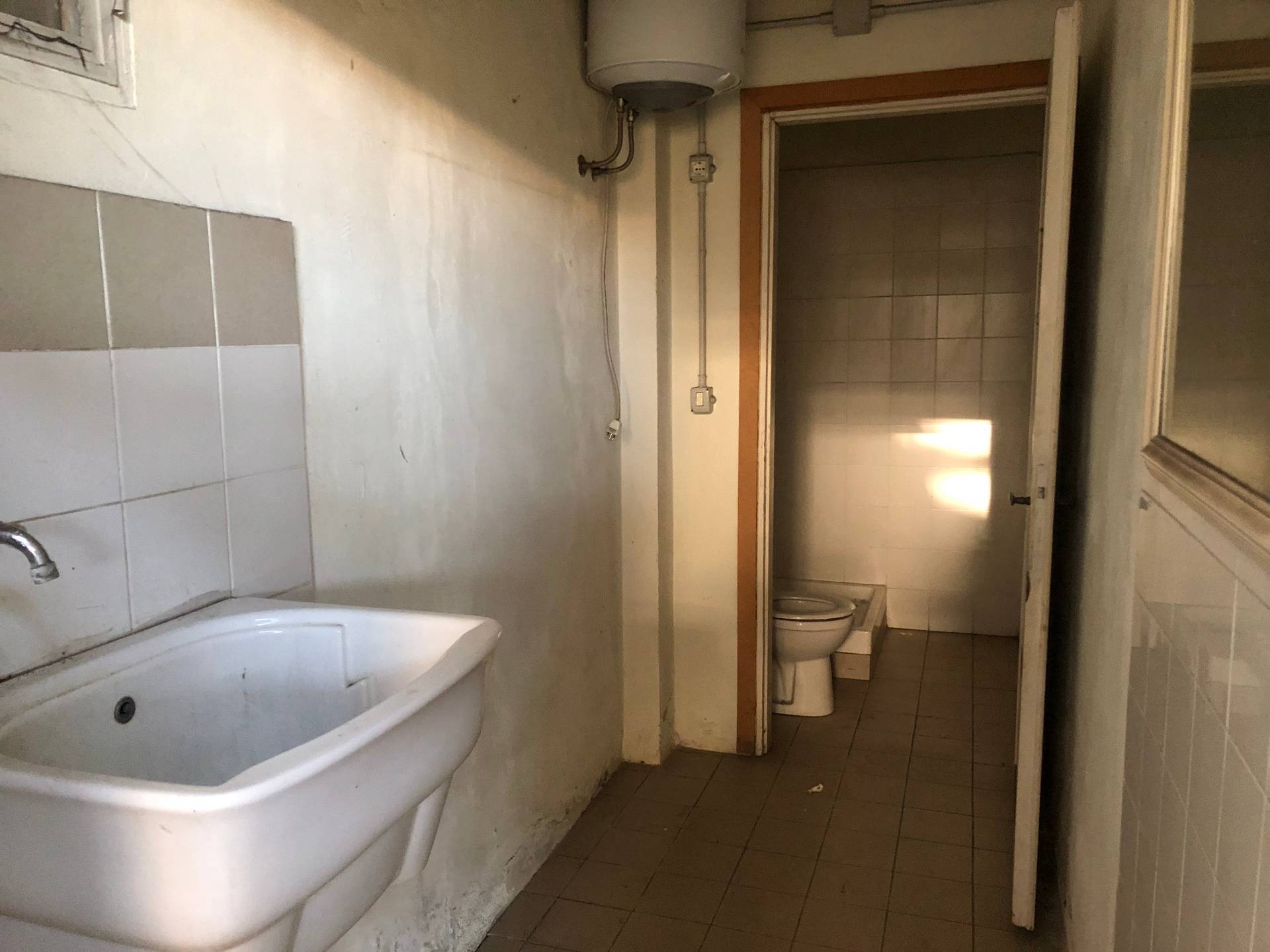 Fondo Artigianale in vendita a San Giuliano Terme, San Martino a Ulmiano