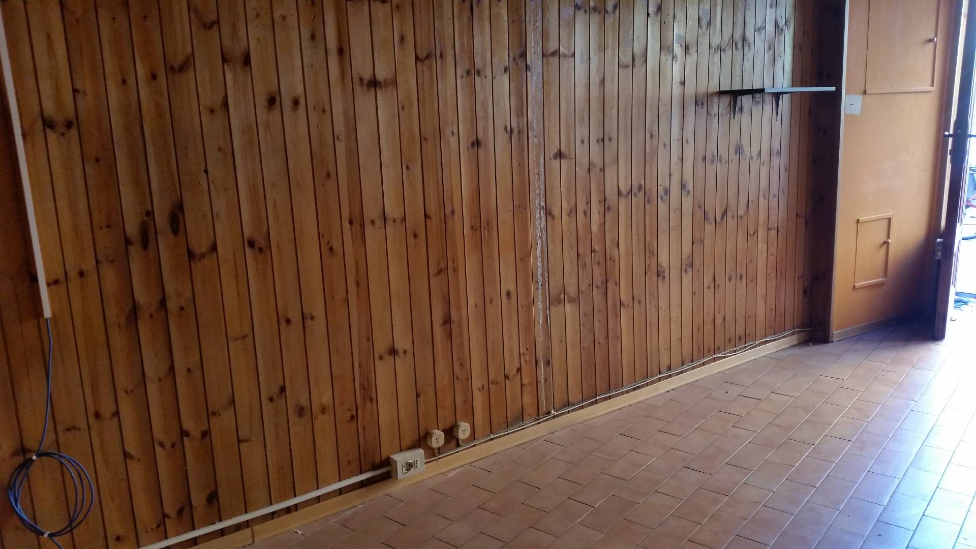 Fondo Commerciale in vendita a Pisa, San Francesco