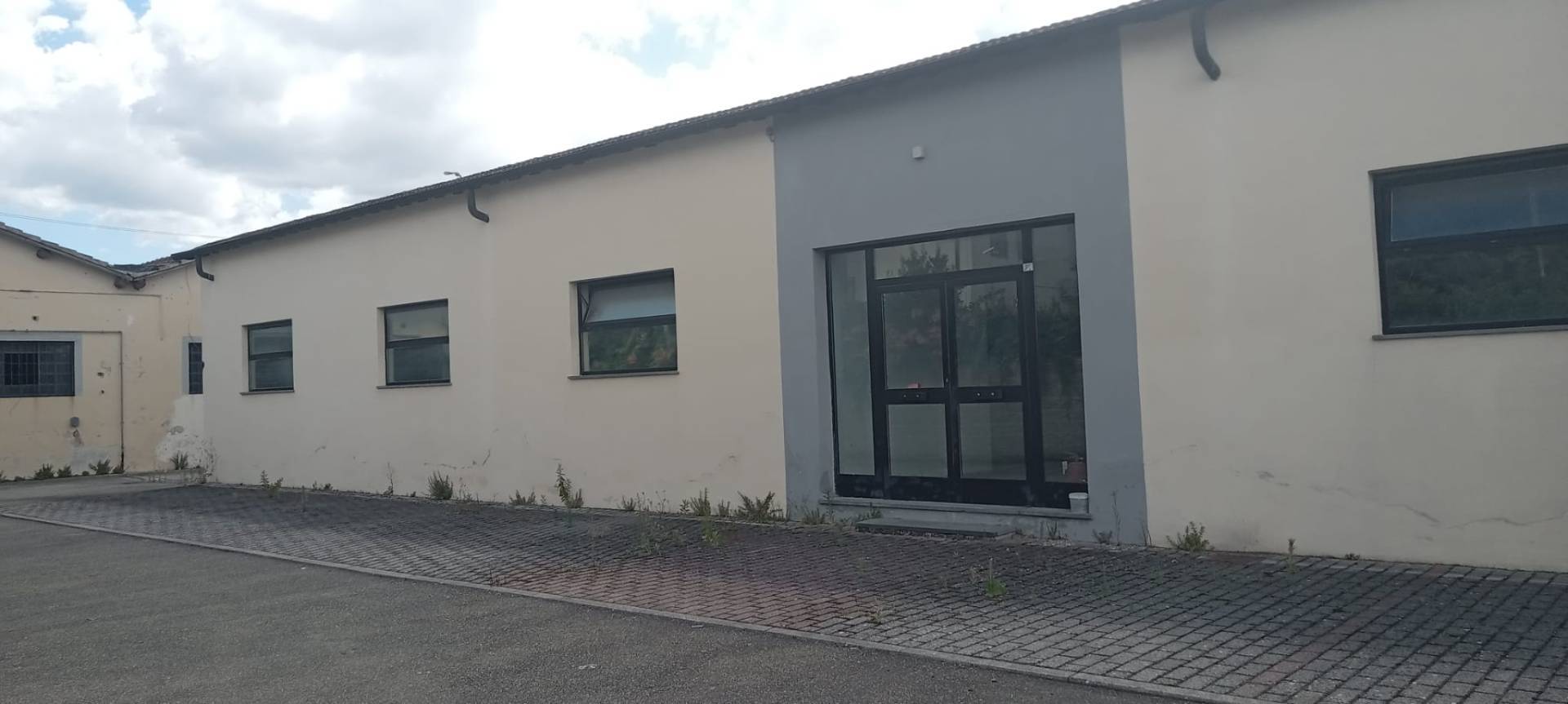 Fondo Commerciale in vendita a Pisa, Porta a Lucca