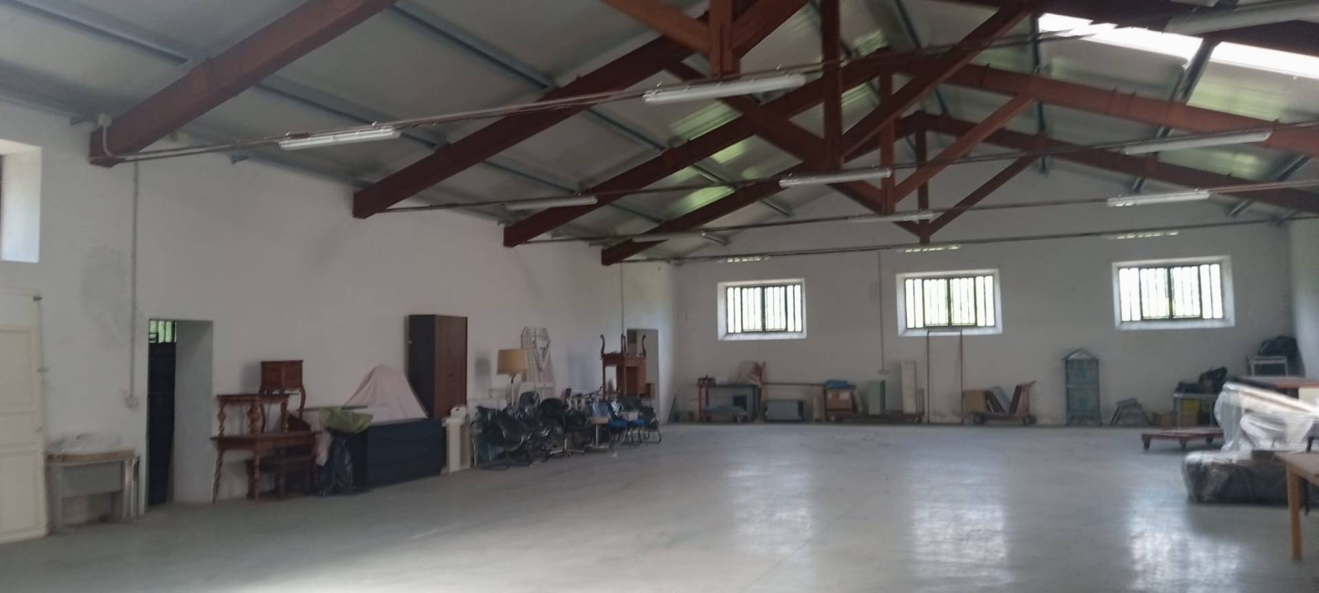 Fondo Commerciale in vendita a Pisa, Porta a Lucca