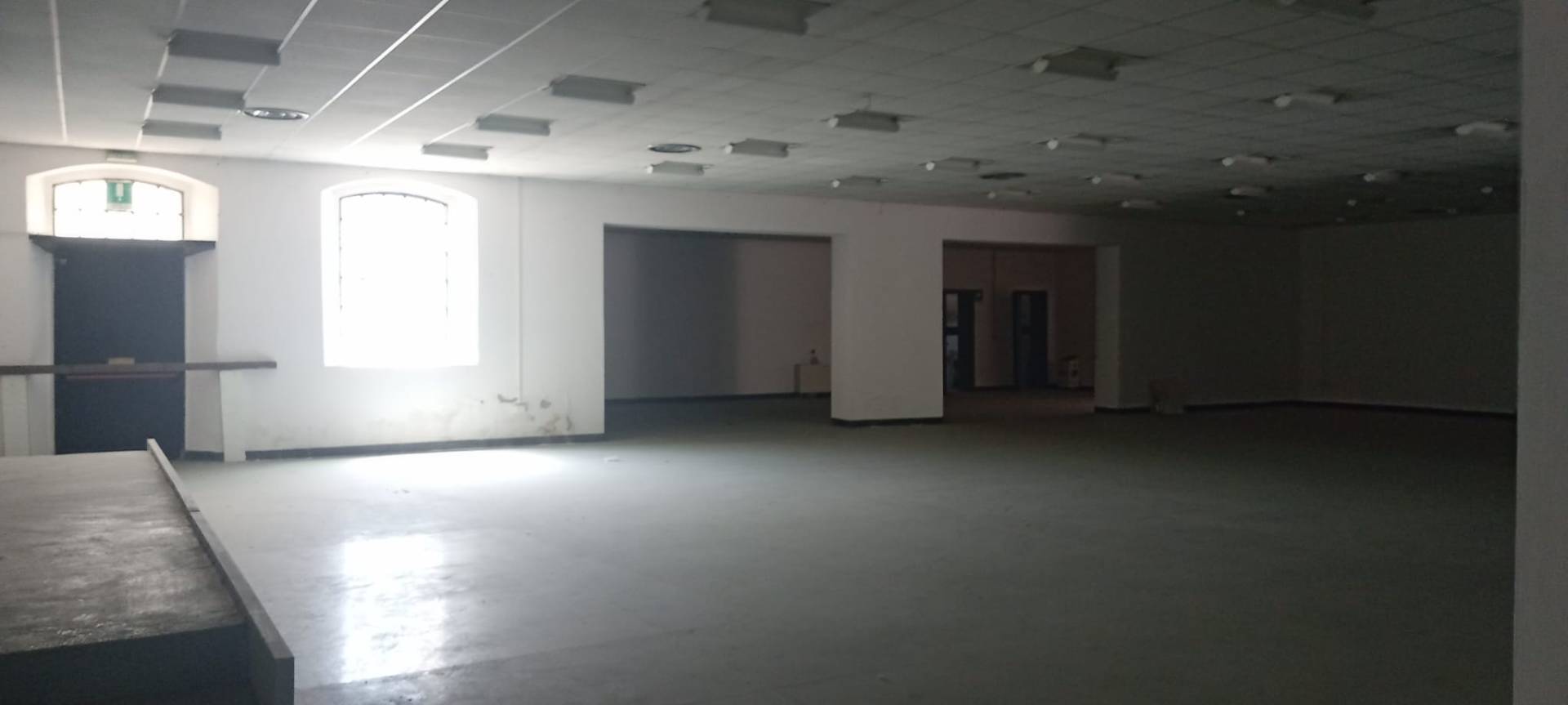 Fondo Commerciale in vendita a Pisa, Porta a Lucca