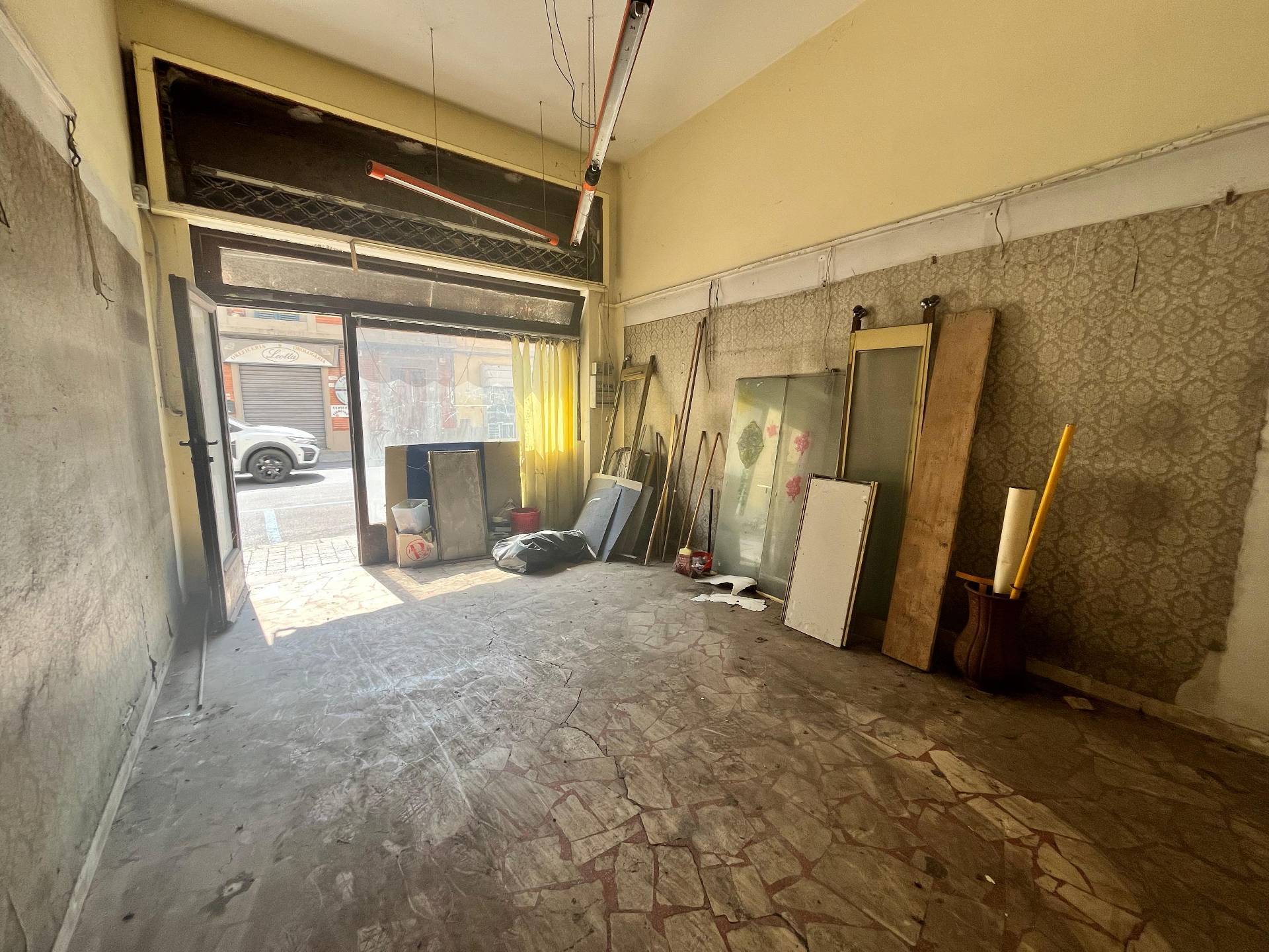 Fondo Commerciale in vendita a Pisa, Porta Fiorentina