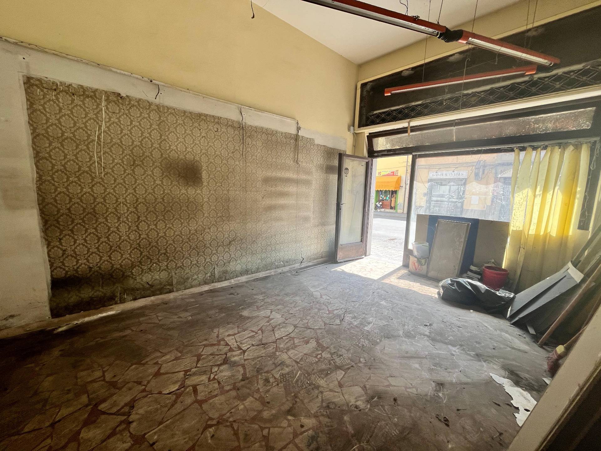 Fondo Commerciale in vendita a Pisa, Porta Fiorentina