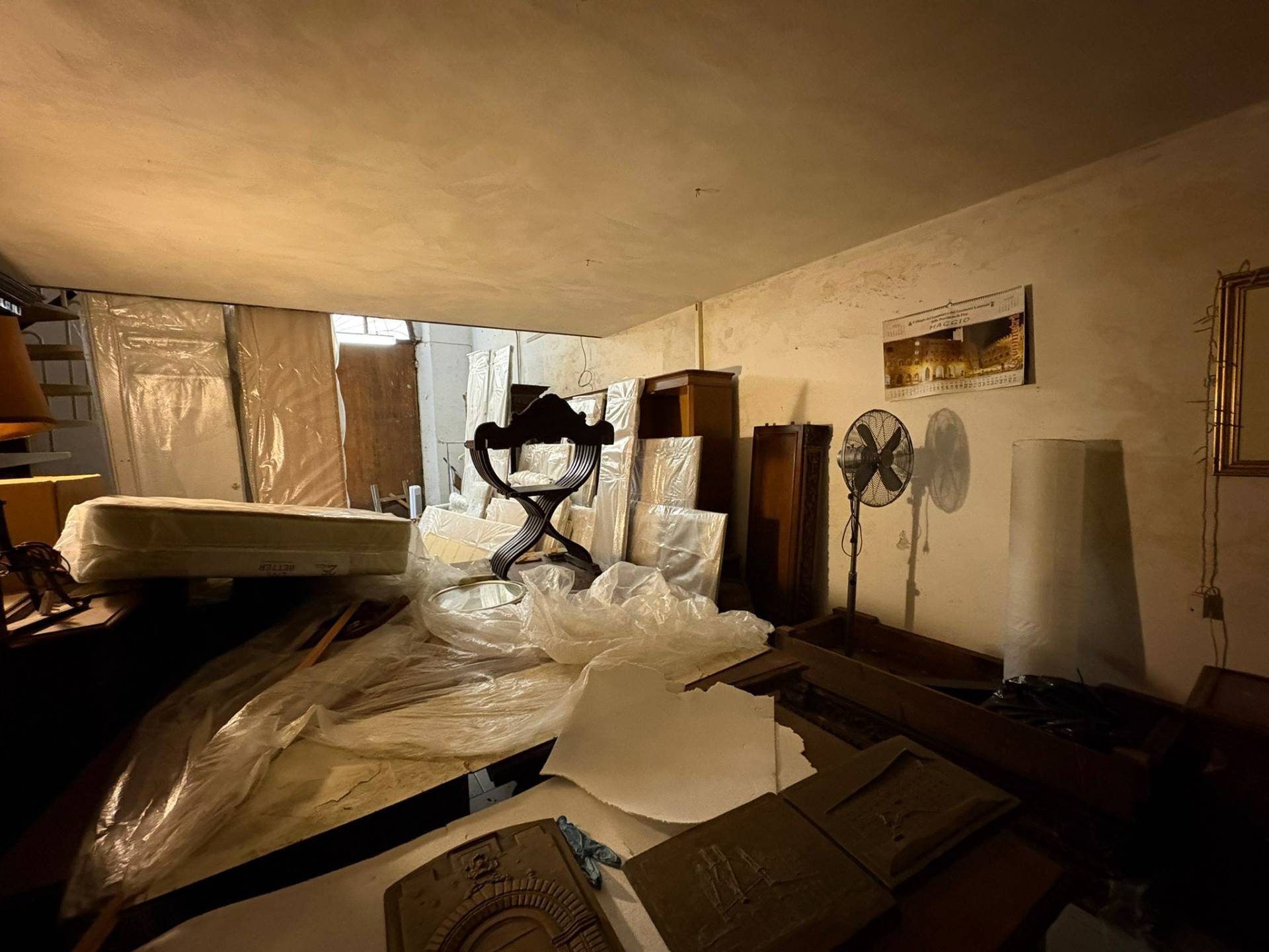 Fondo Commerciale in affitto a Pisa, San Martino