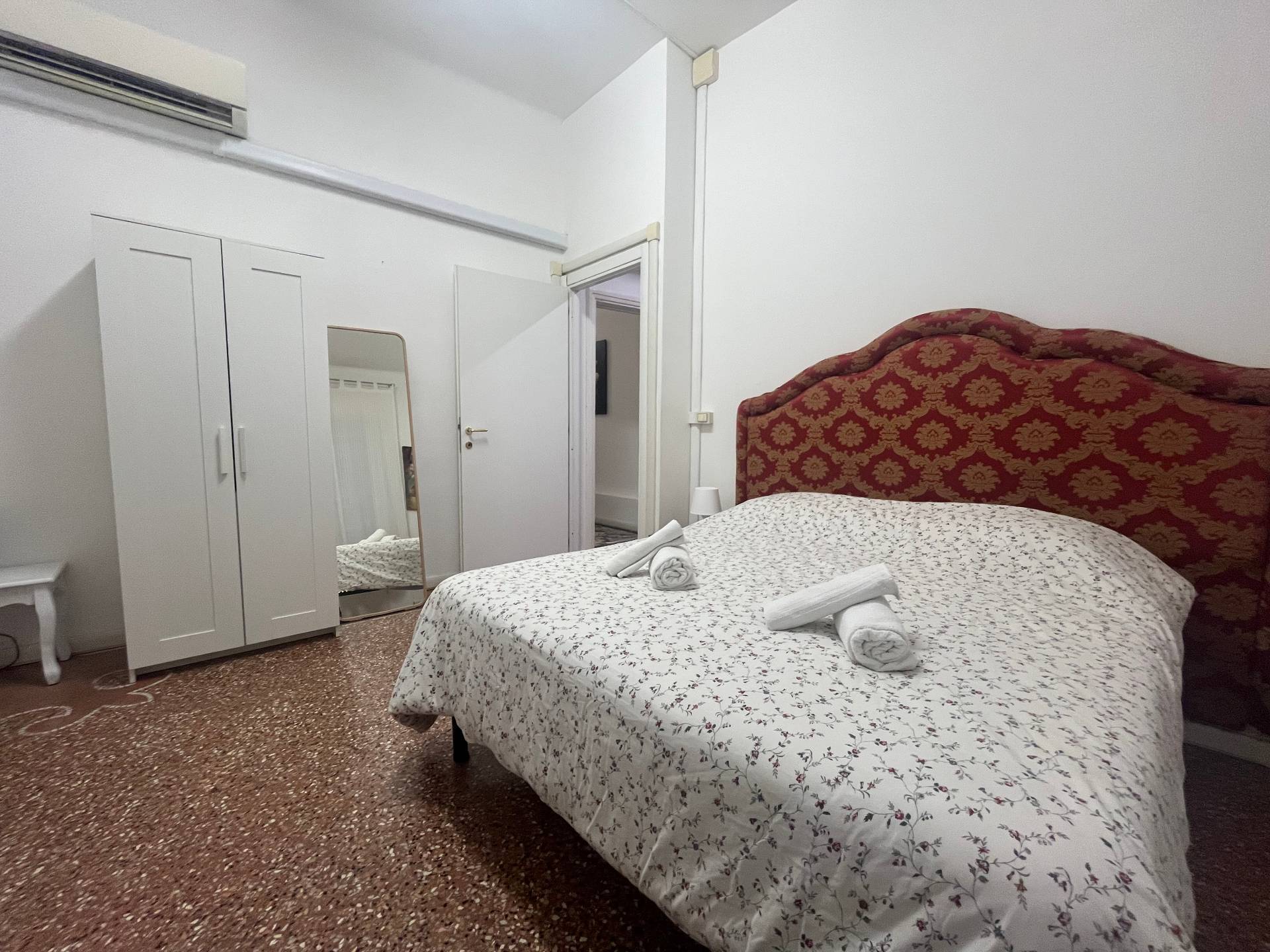 Attivit/licenza in vendita a Pisa, Santa Maria