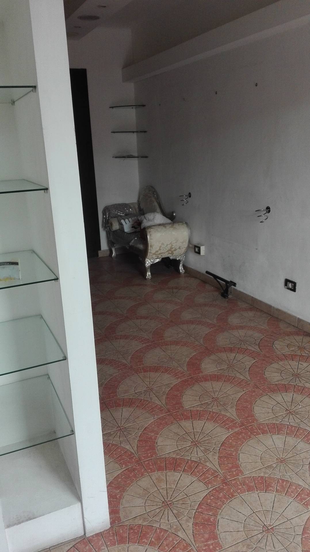 Fondo Commerciale in affitto a Pisa, Sant'Antonio