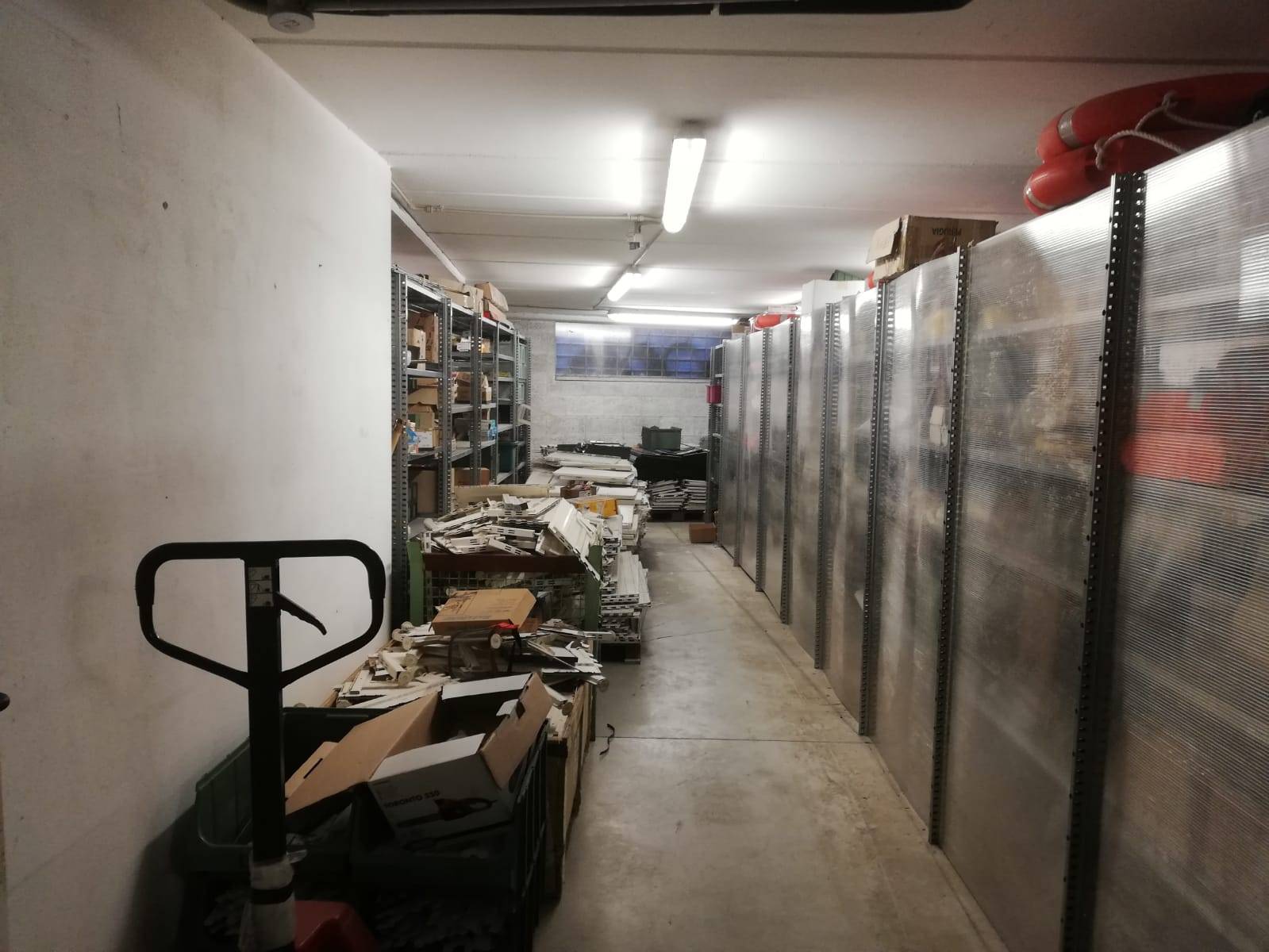 Fondo Commerciale in affitto a Pisa, Stazione