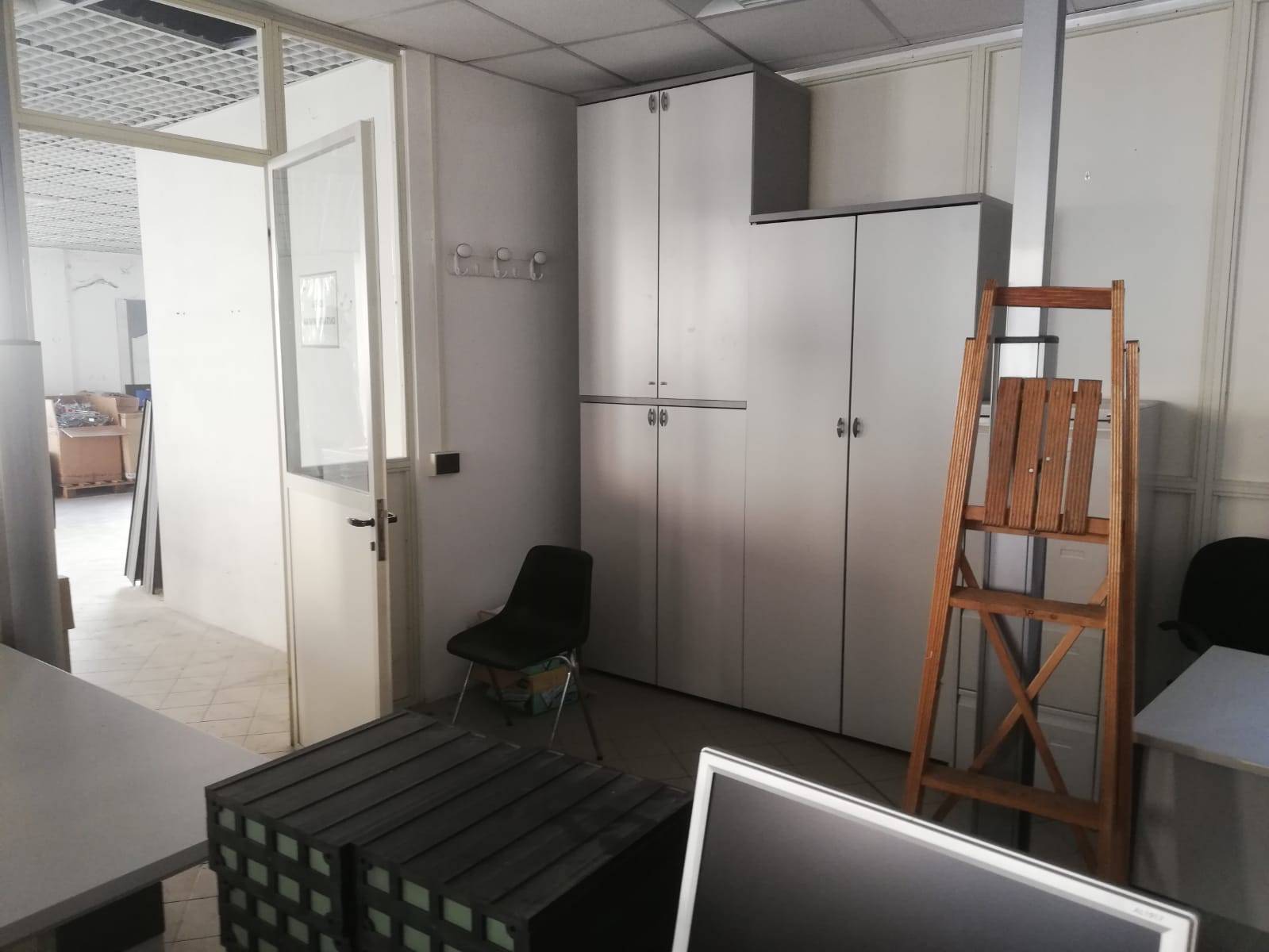 Fondo Commerciale in affitto a Pisa, Stazione