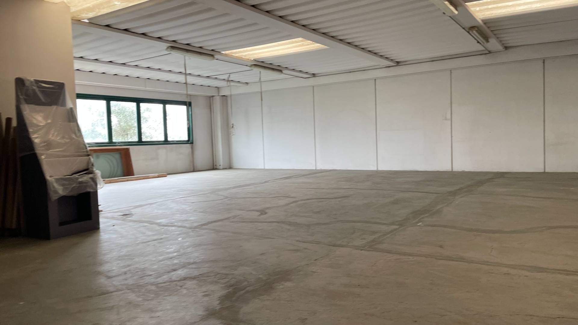 Ufficio in affitto a Cascina, Zona Artigianale