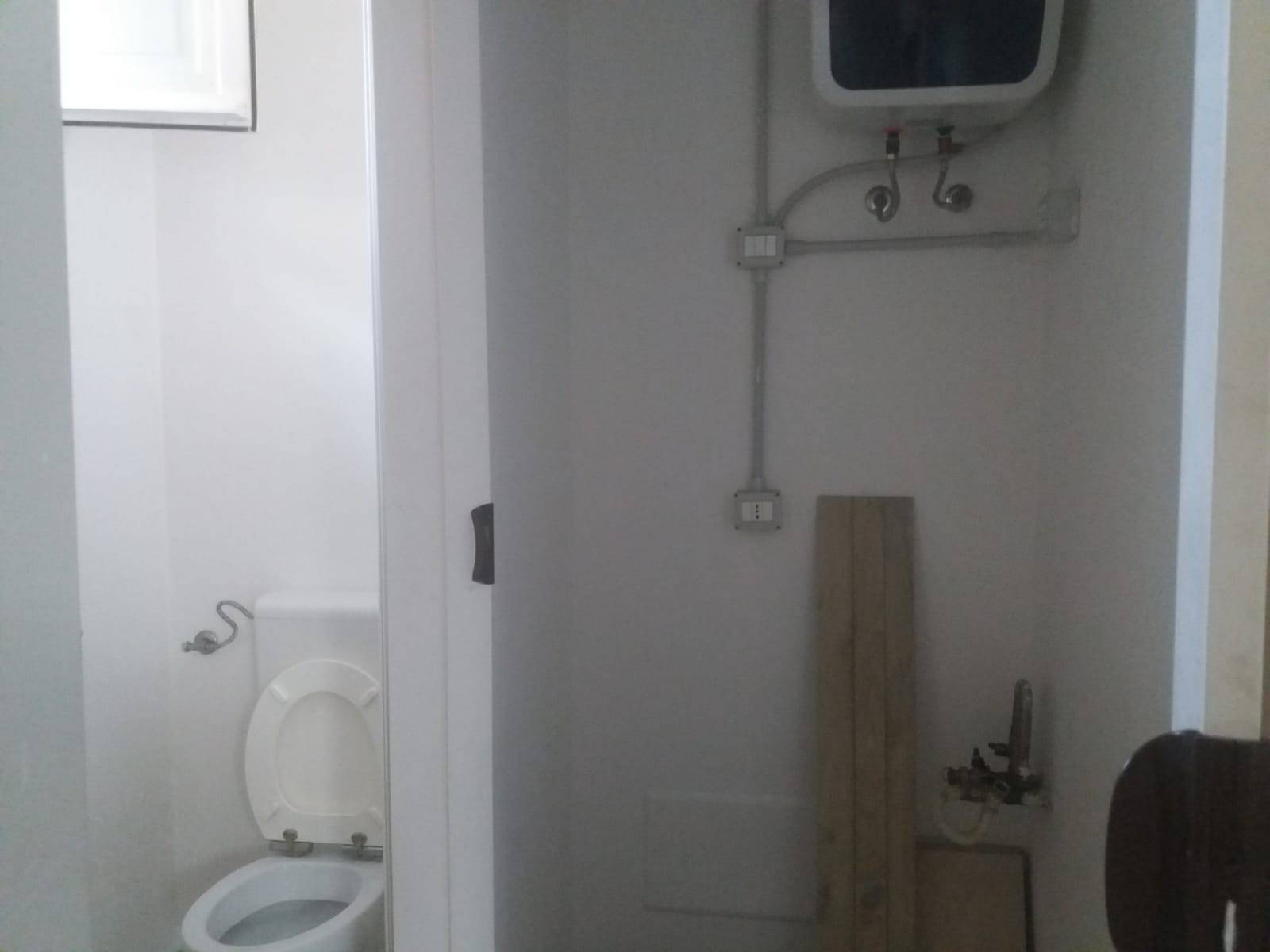 Fondo Commerciale in affitto a San Giuliano Terme, Colignola