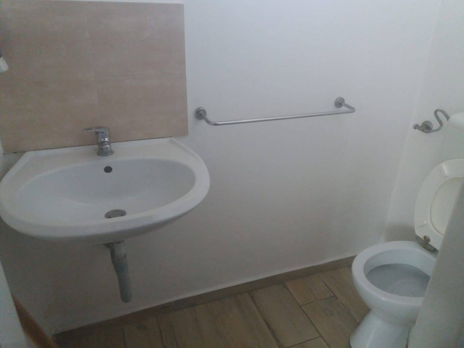 Fondo Commerciale in affitto a San Giuliano Terme, Colignola