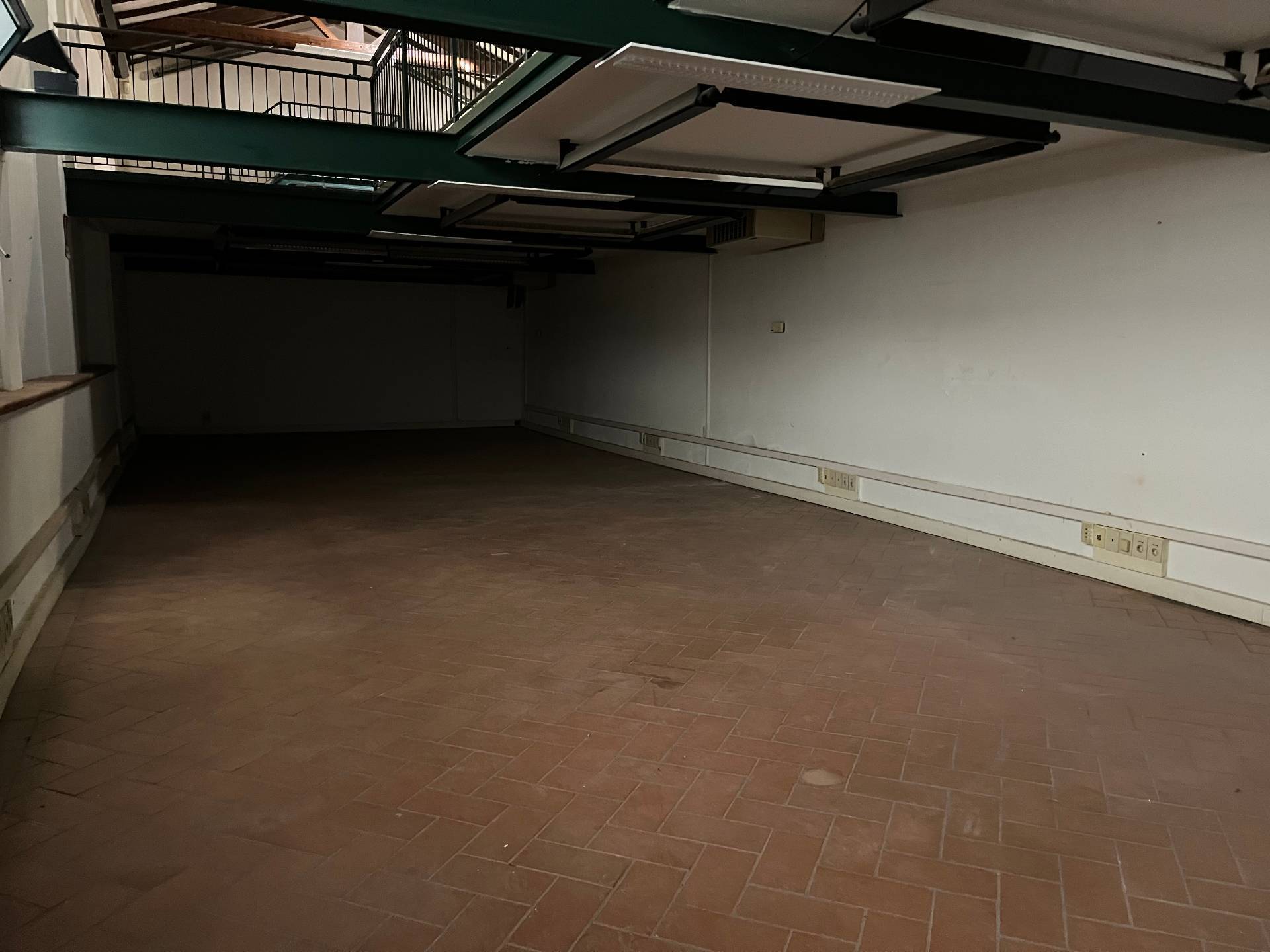 Magazzino in affitto a Pisa, Sant'Antonio