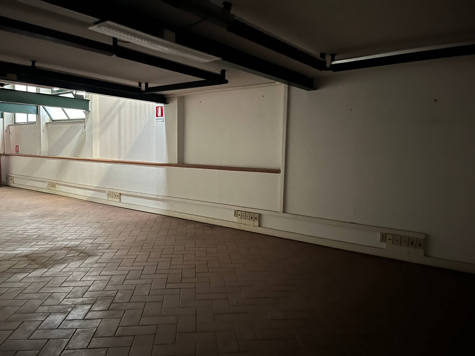 Magazzino in affitto a Pisa, Sant'Antonio