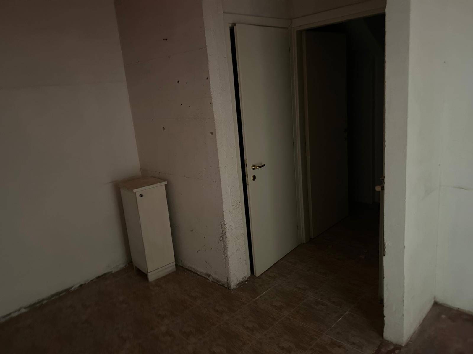 Fondo Artigianale in affitto a Cascina, Zona Artigianale