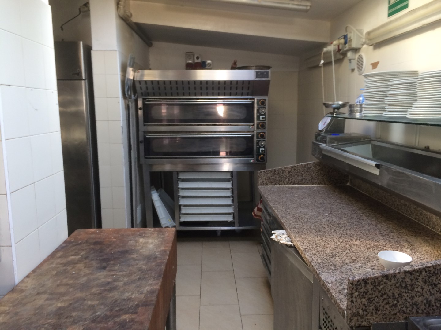 Fondo Commerciale in vendita a Pisa, Tirrenia