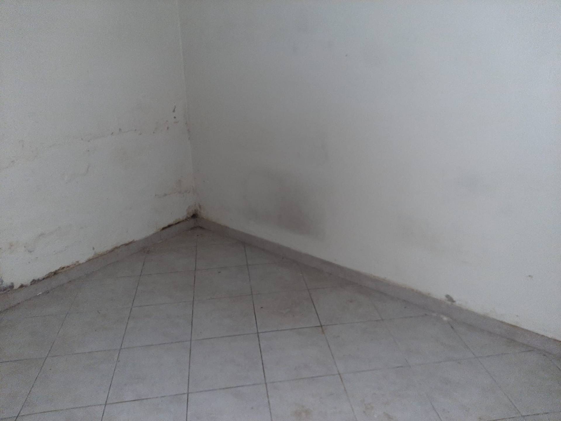 Fondo Commerciale in vendita a San Giuliano Terme, Pontasserchio