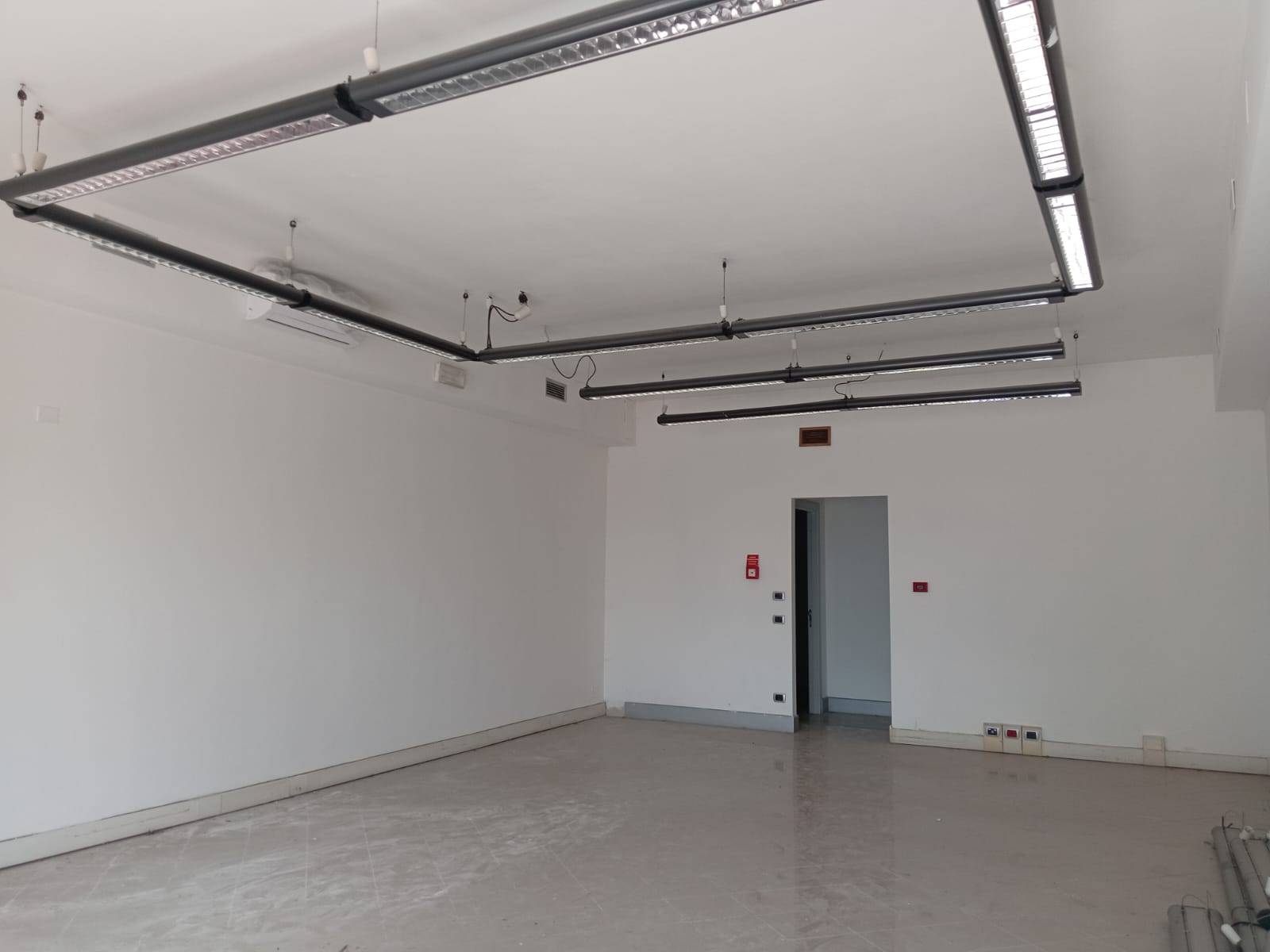 Fondo Commerciale in affitto a Calci, Capoluogo