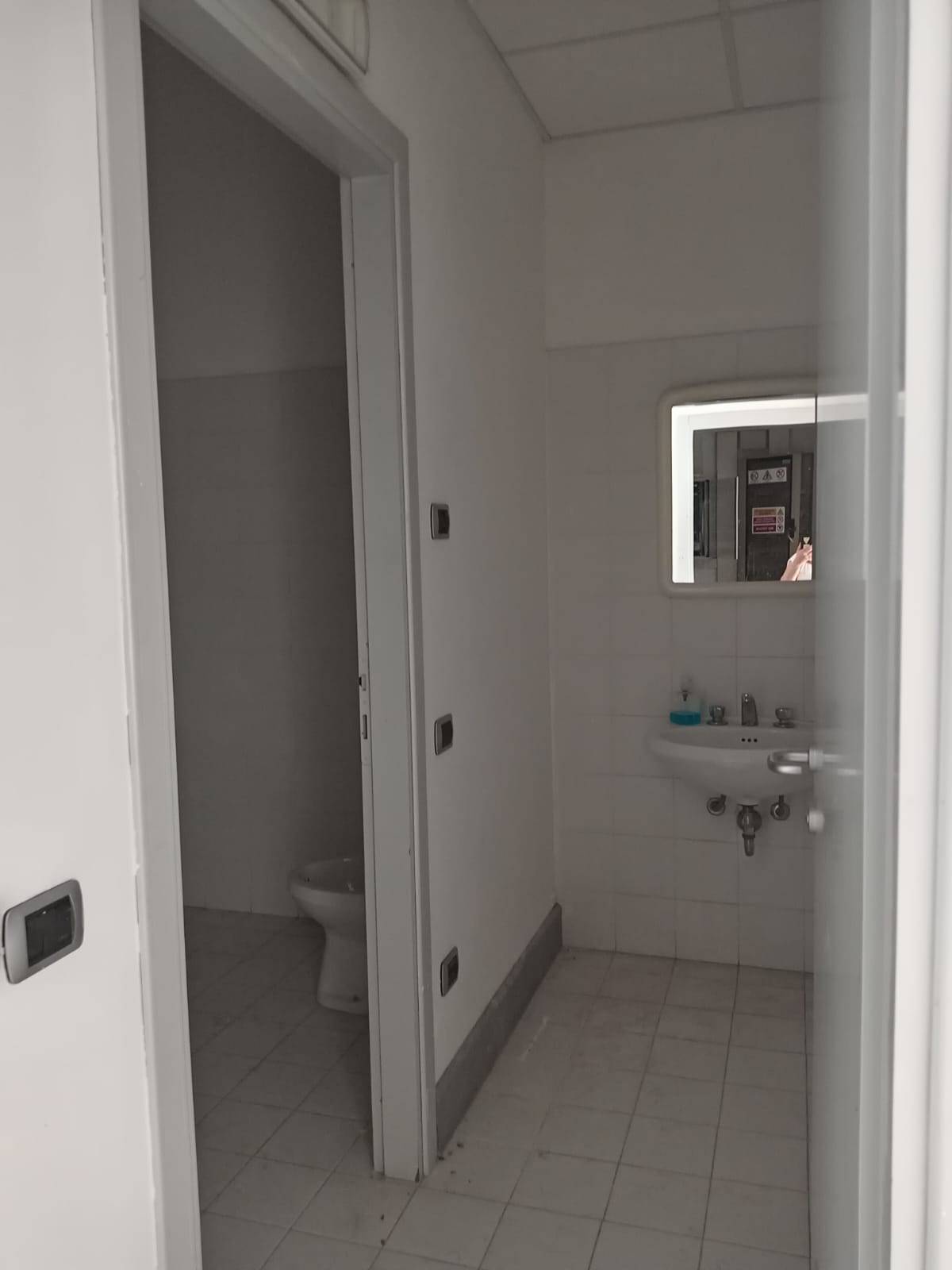 Fondo Commerciale in vendita a Calci, Capoluogo