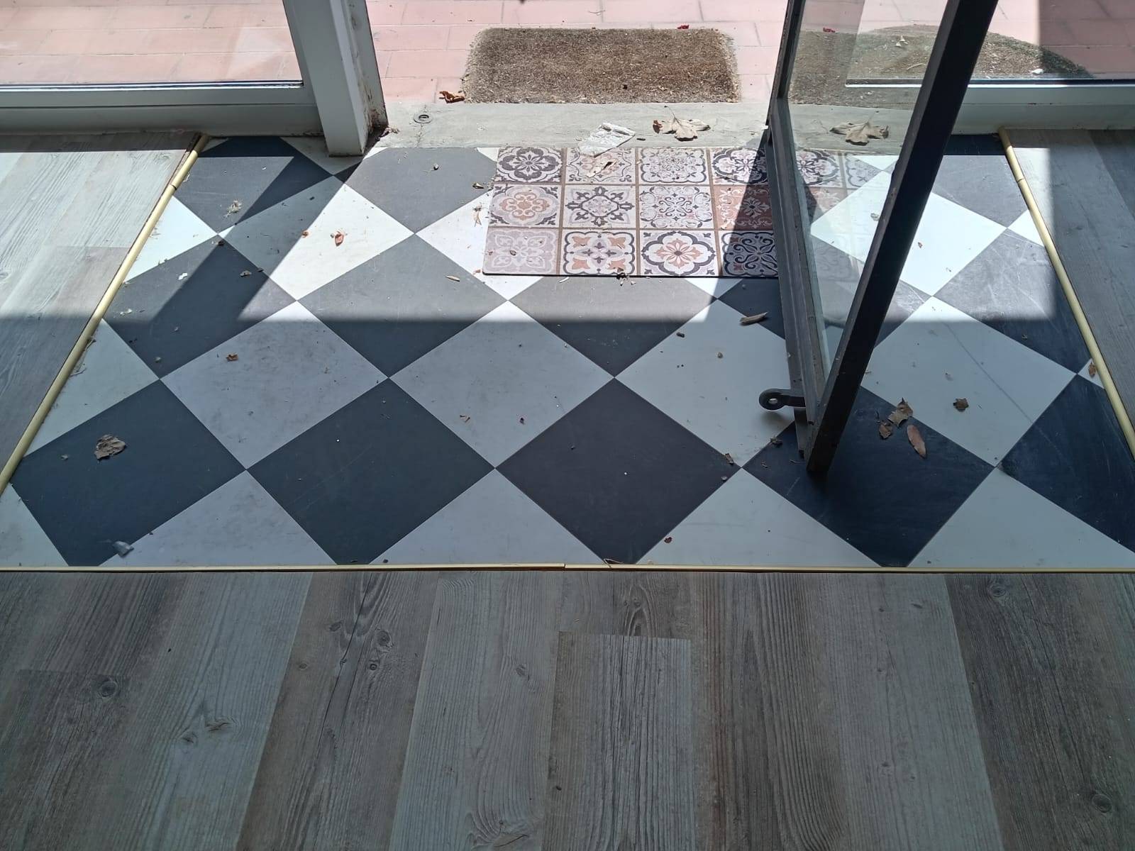 Fondo Commerciale in vendita a Calci, Capoluogo