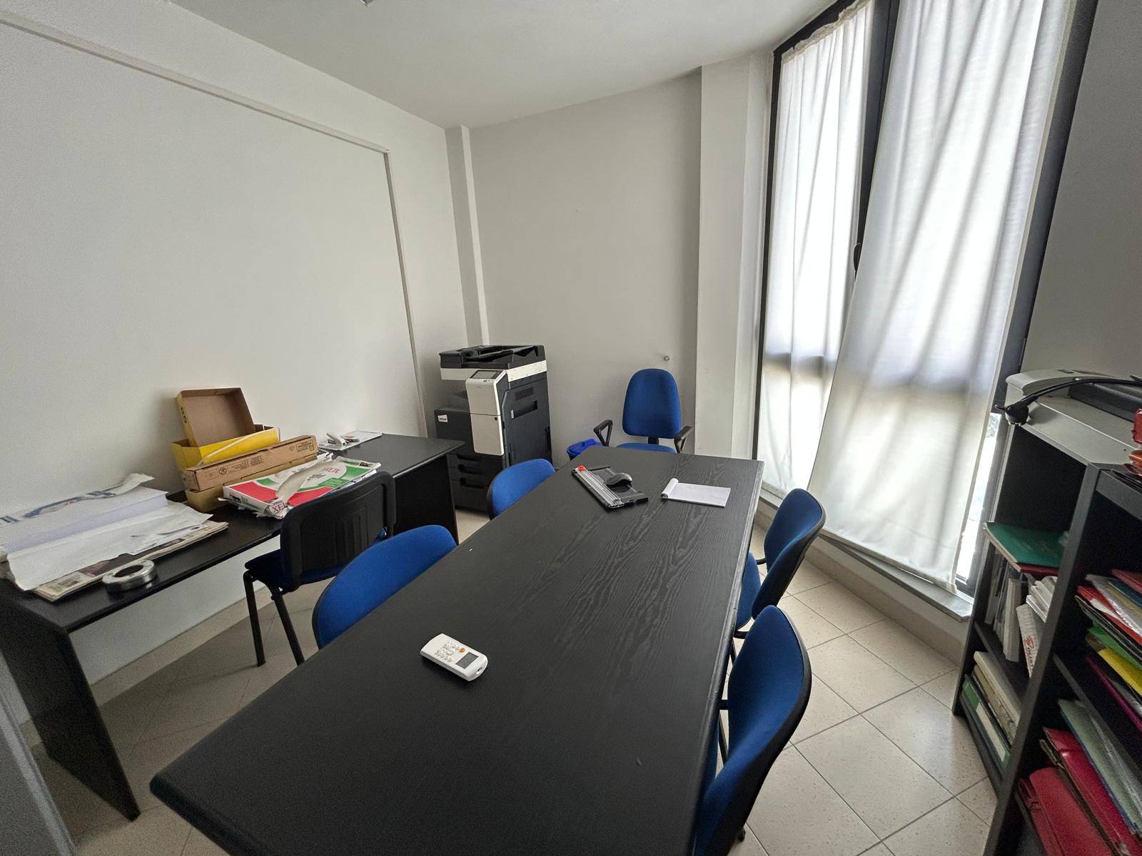 Ufficio in affitto a Cascina, Capoluogo