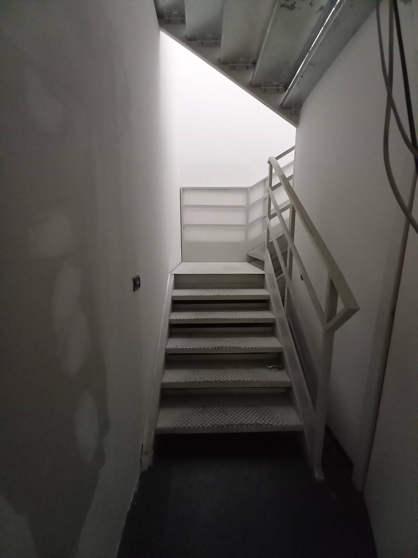 Fondo Commerciale in affitto a Pisa, Ospedaletto