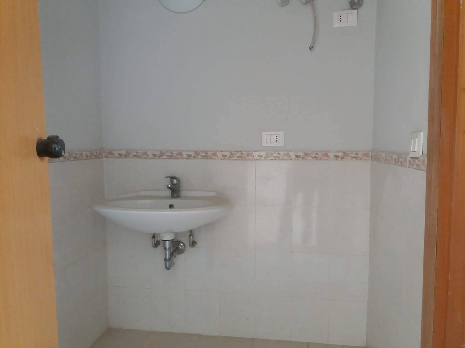 Fondo Commerciale in affitto a Pisa, Porta Nuova