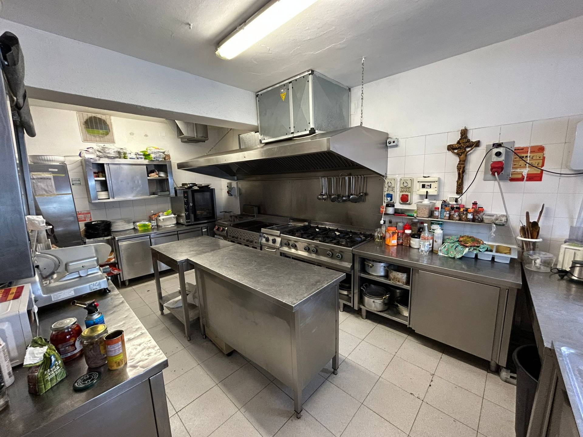 Attivit/licenza in affitto a Pisa, La Vettola