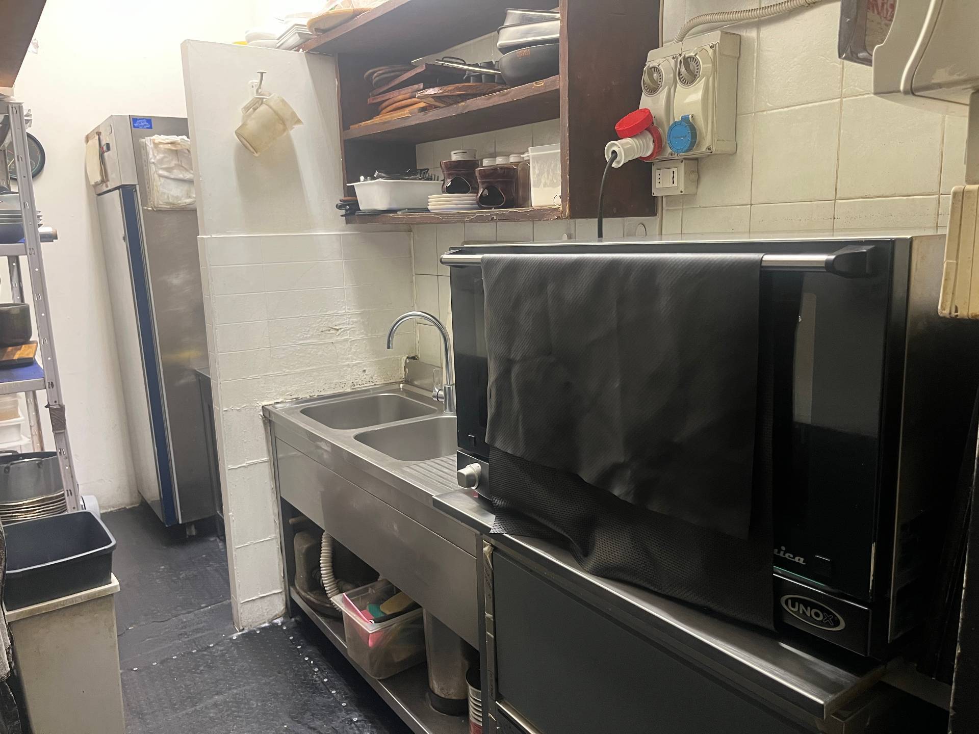 Attivit/licenza in vendita a Pisa, San Francesco