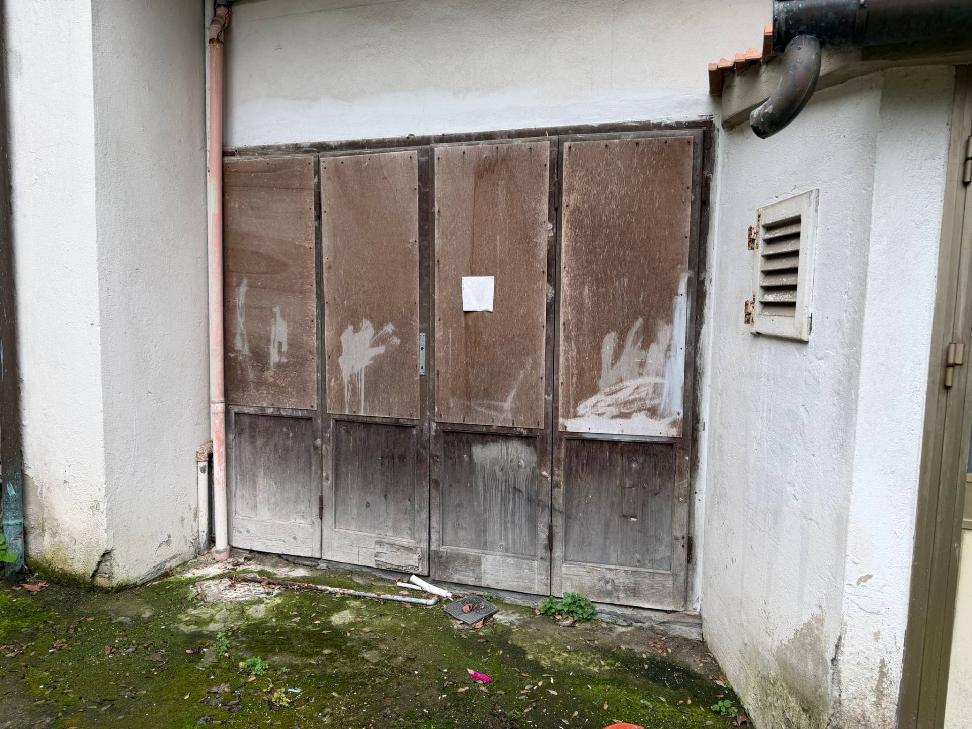 Garage/Box/Cantina/Posto Auto in vendita a Pisa, Santa Maria