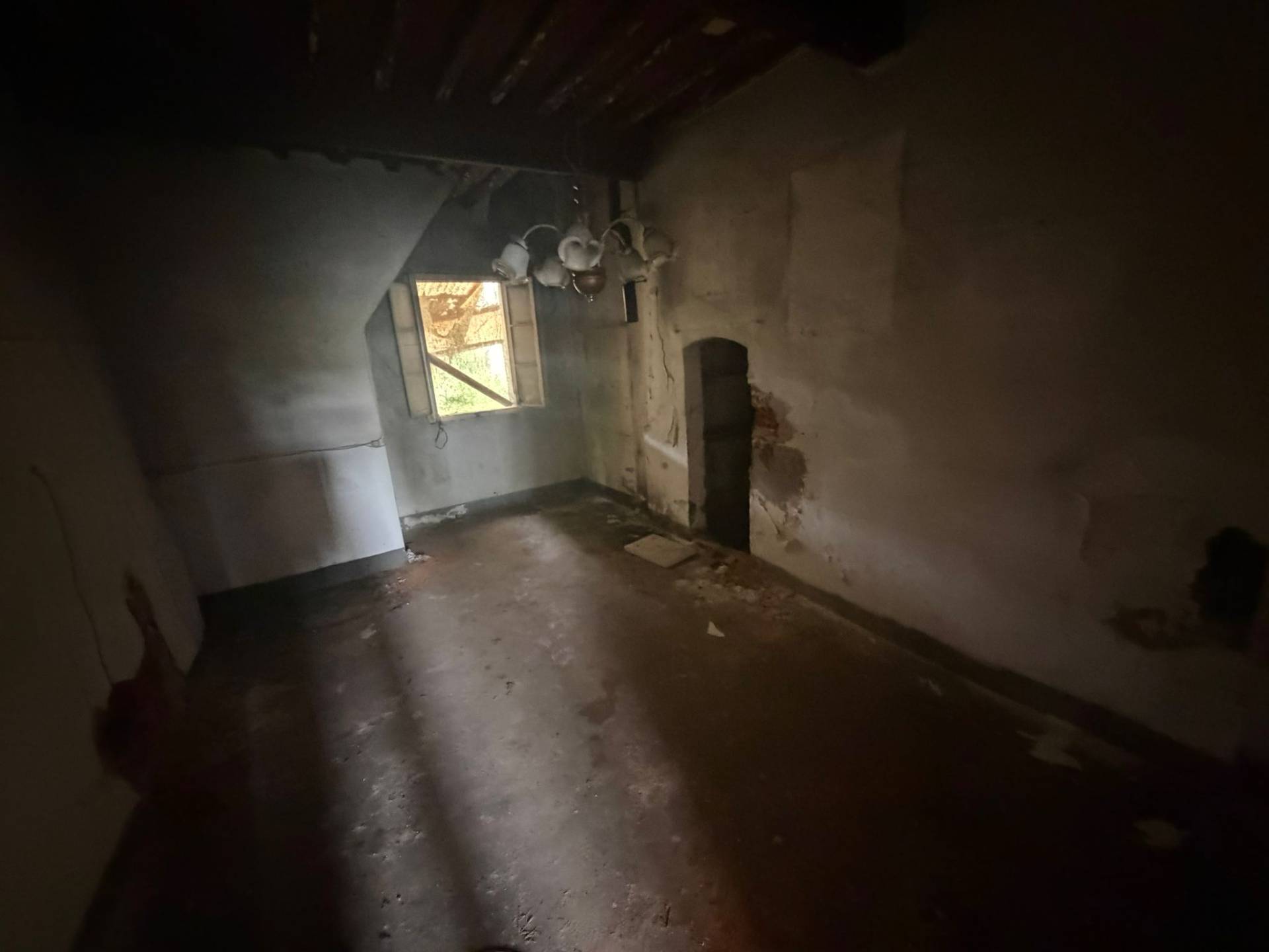 Casa indipendente in vendita a Cascina, Marciana
