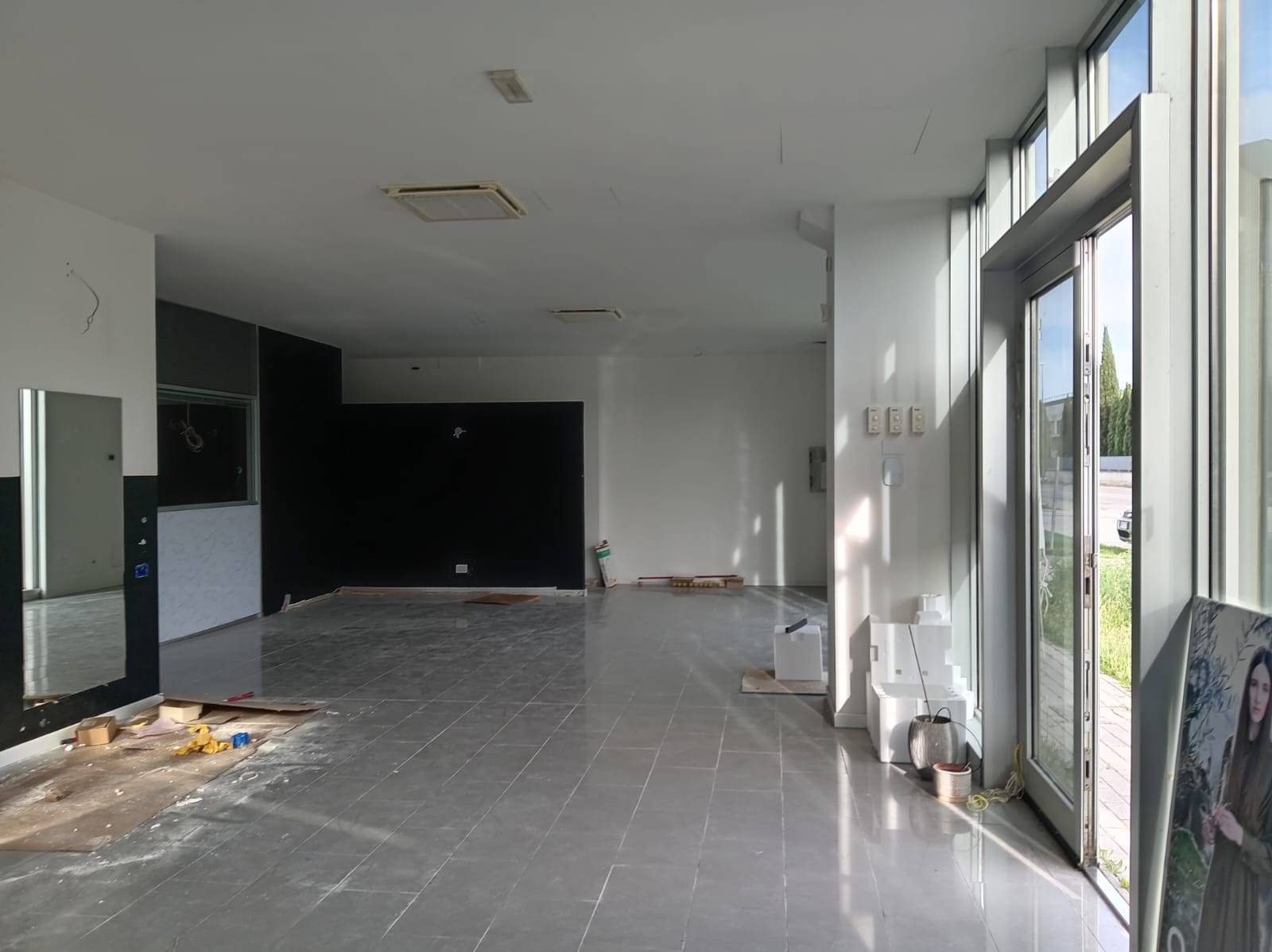 Fondo Commerciale in affitto a Pisa, Ospedaletto