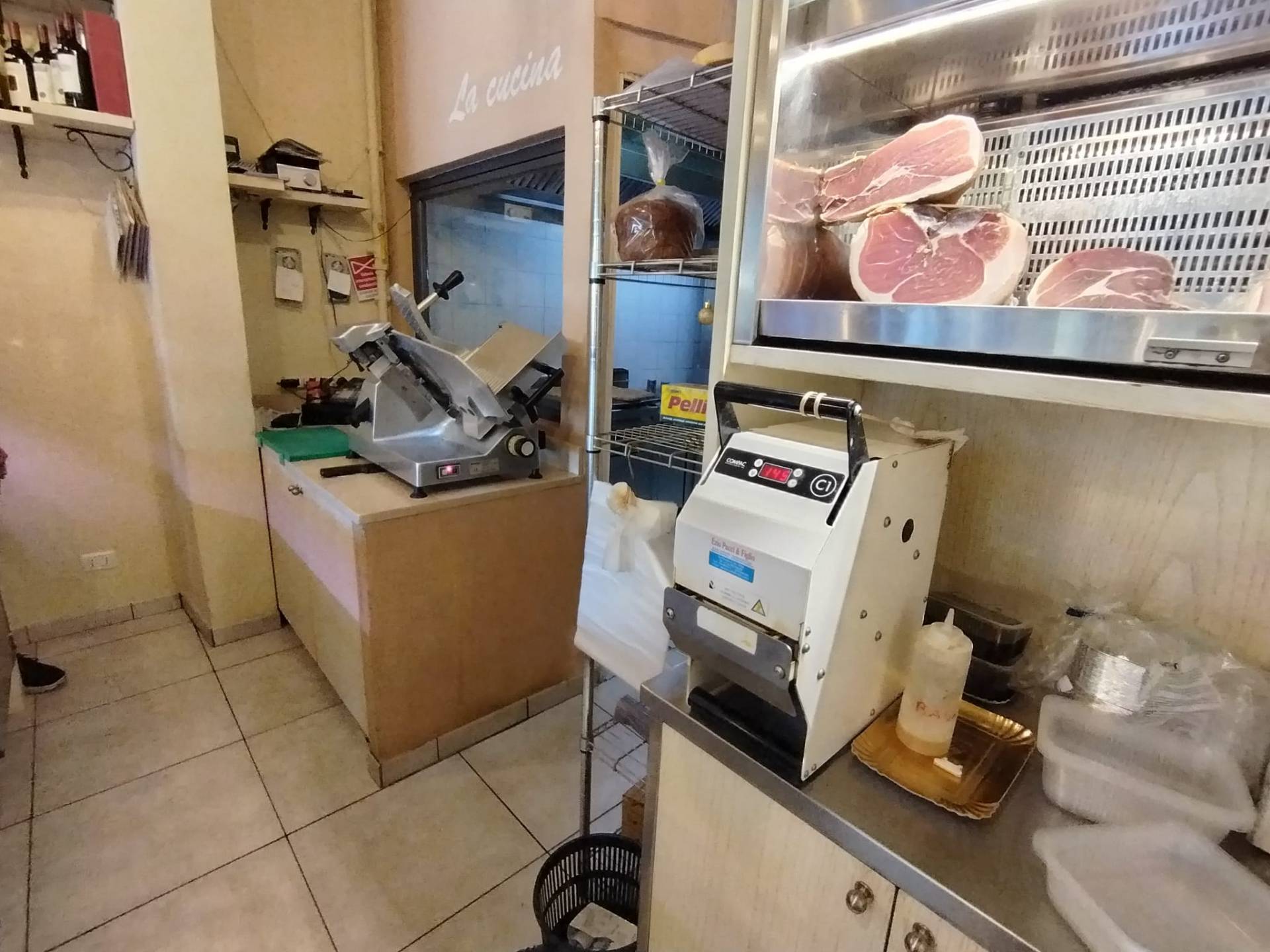 Attivit/licenza in vendita a Pisa, Porta Nuova