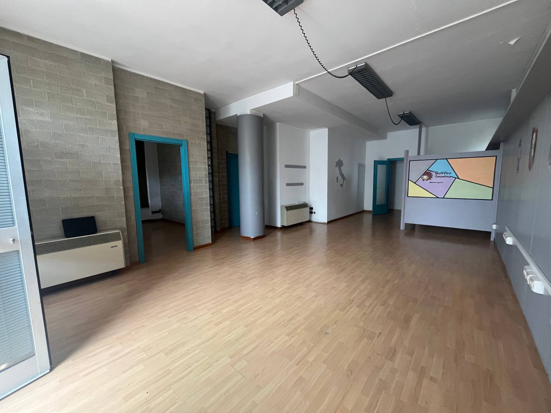 Ufficio in affitto a Cascina, Navacchio