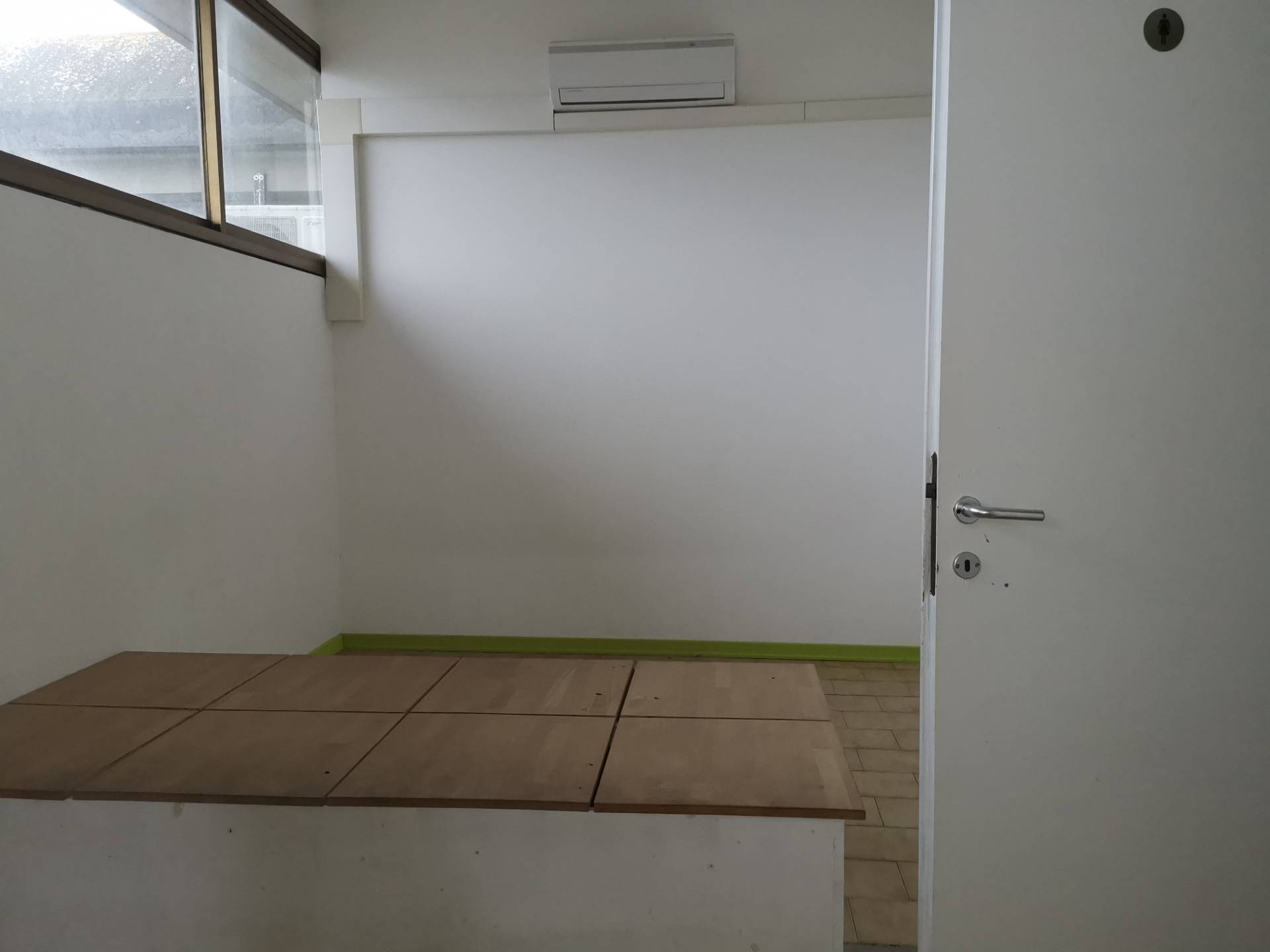 Fondo Commerciale in affitto a Calcinaia, Fornacette