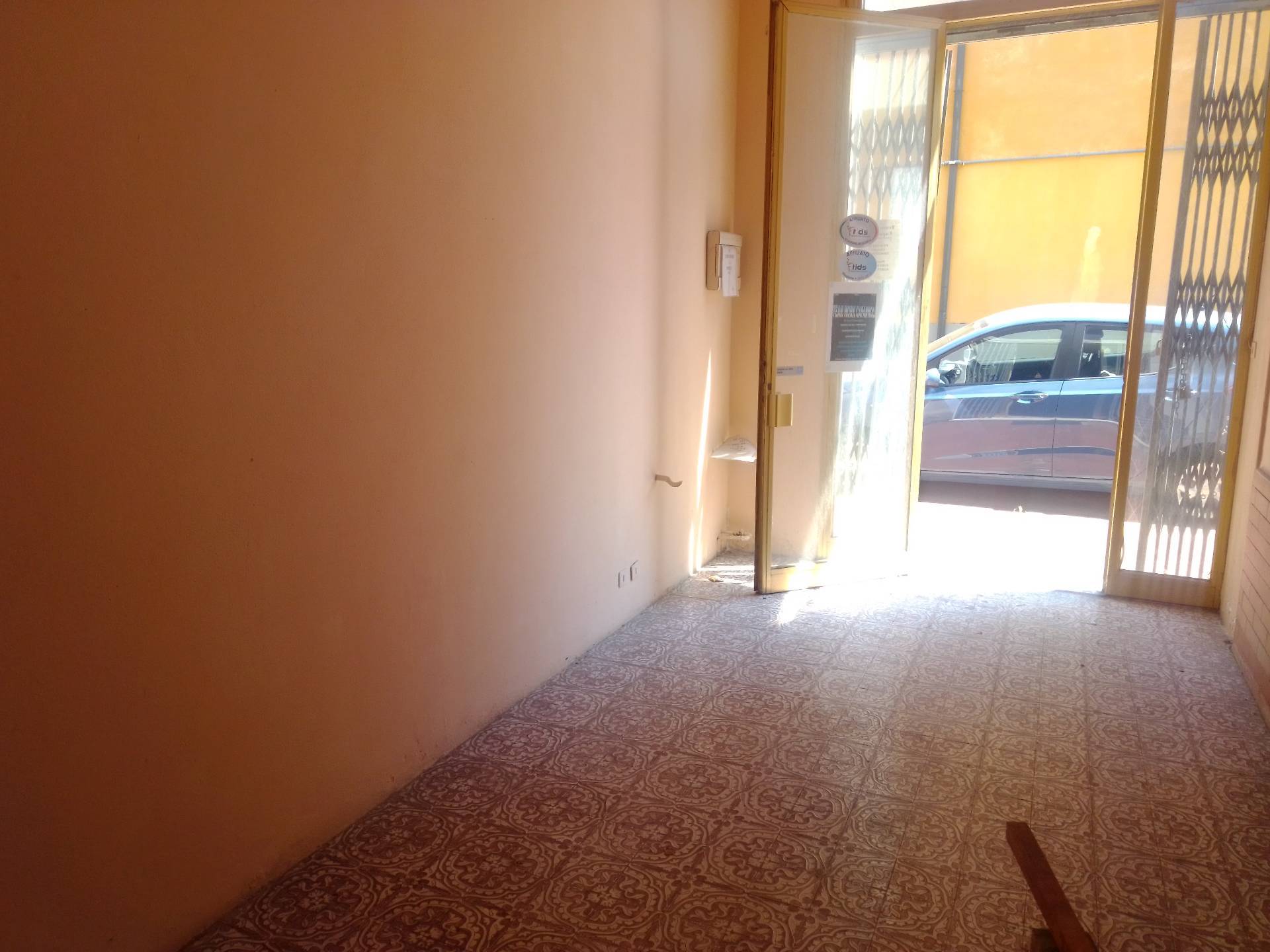 Fondo Commerciale in affitto a Capannoli