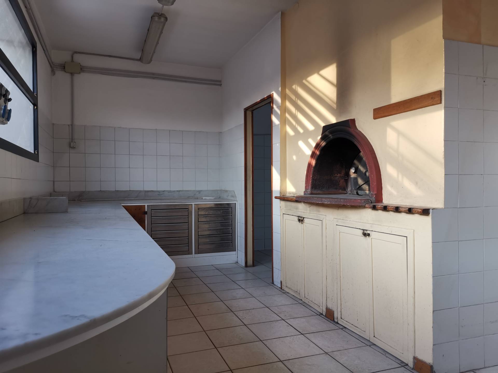 Fondo Artigianale in affitto a Calcinaia, Fornacette