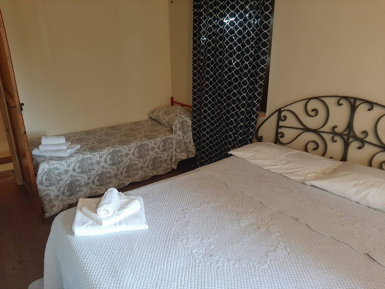 Casa indipendente in affitto a Pontedera, Montecastello